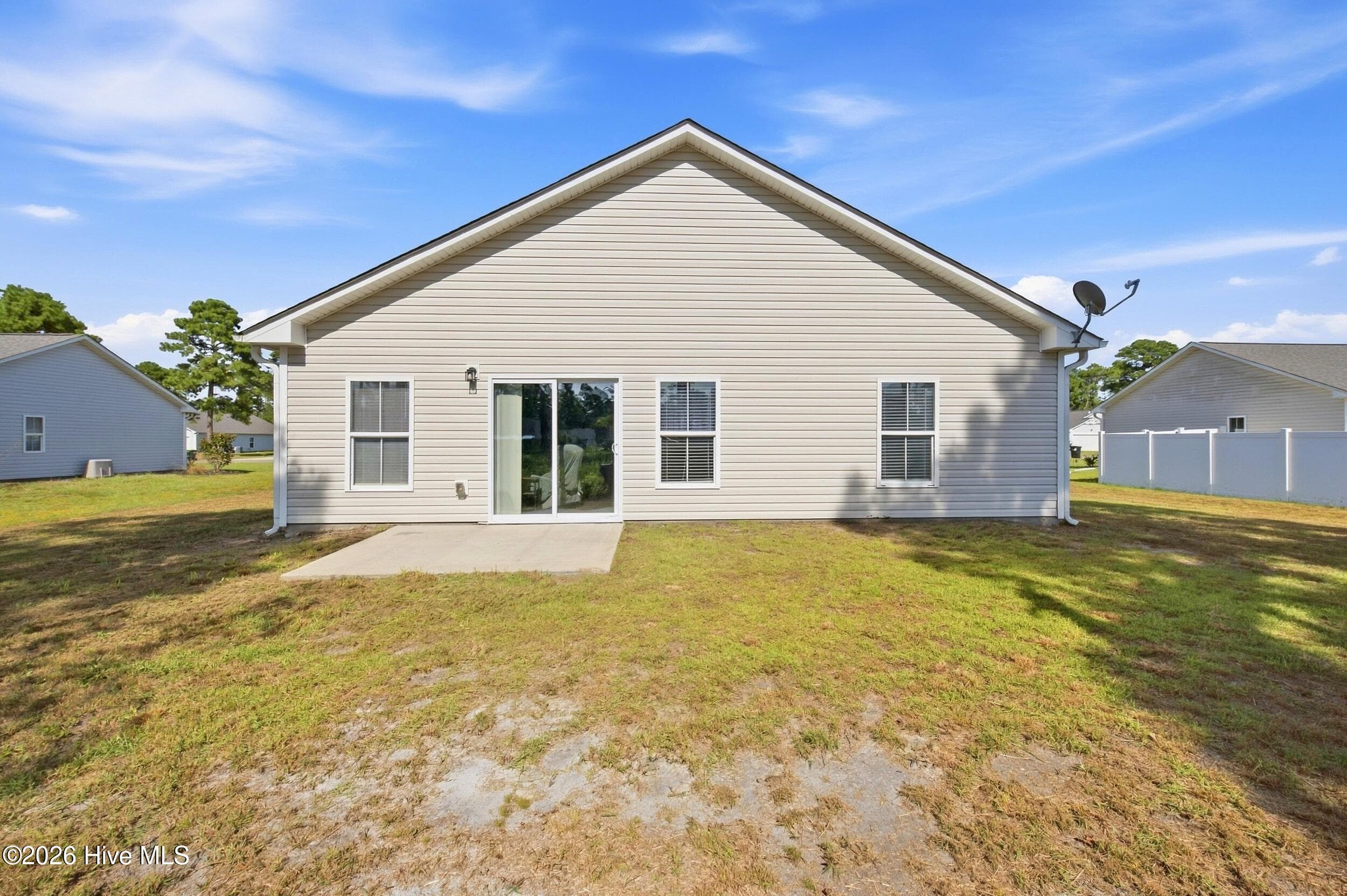 Single Family Residence at 910 Pine Needles Road, Southport, NC 28461, photo 33 of 53