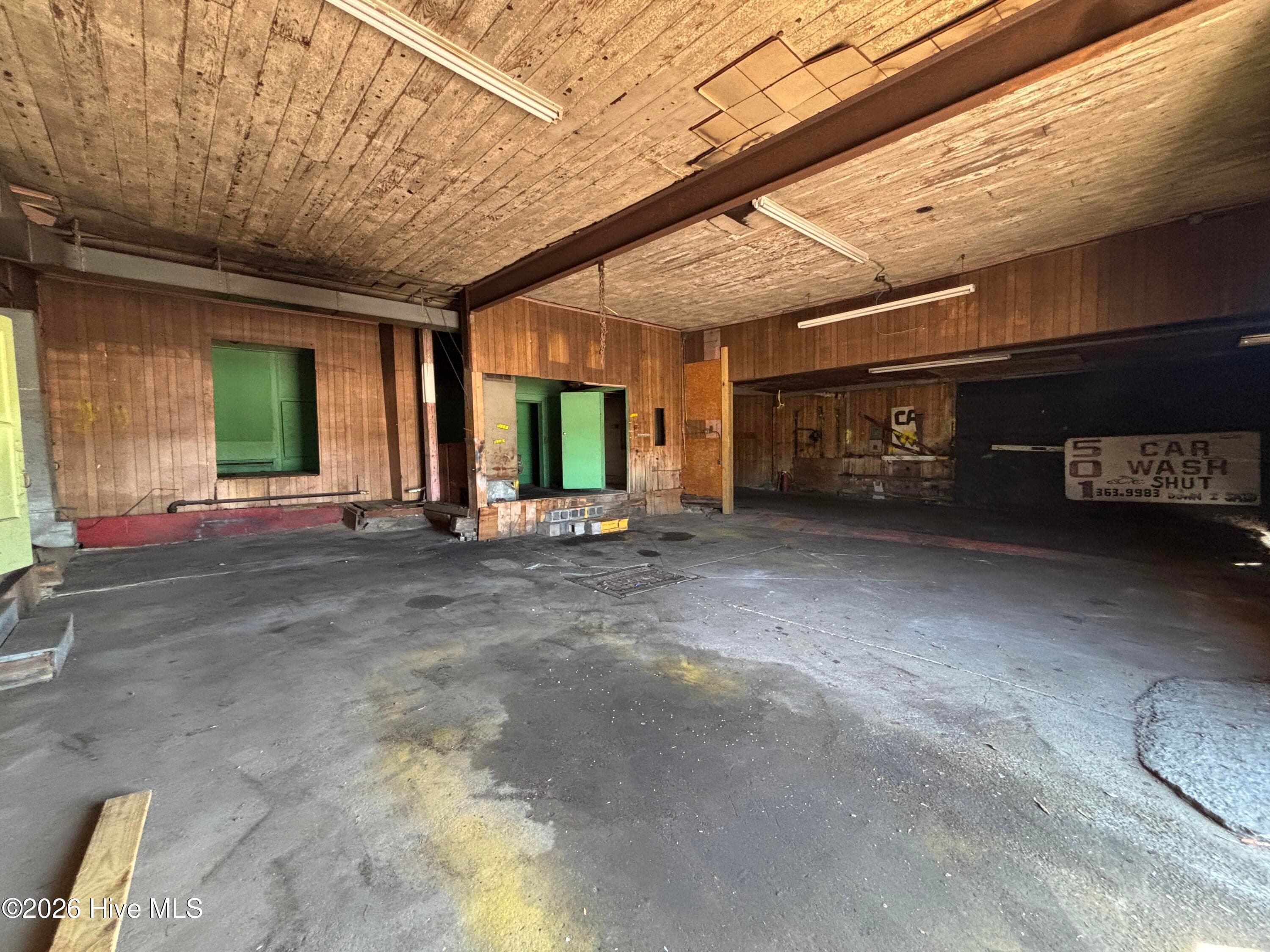 Commercial Sale at 501 E Barnes Street S, Wilson, NC 27893, photo 10 of 16