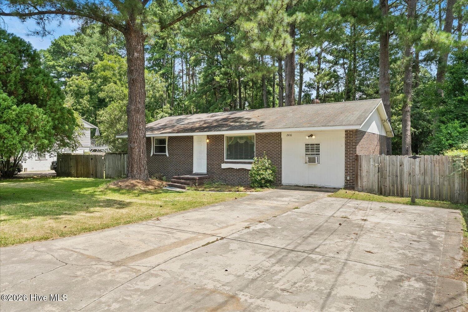 Single Family Residence at 2416 Southgate Drive, Augusta, GA 30906, photo 2 of 23