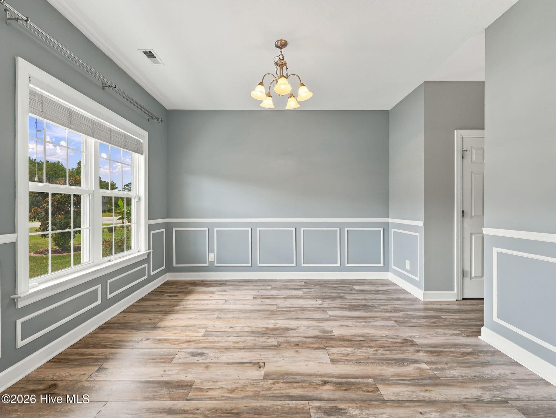 Single Family Residence at 205 Bell Ridge Lane, Hubert, NC 28539, photo 7 of 49