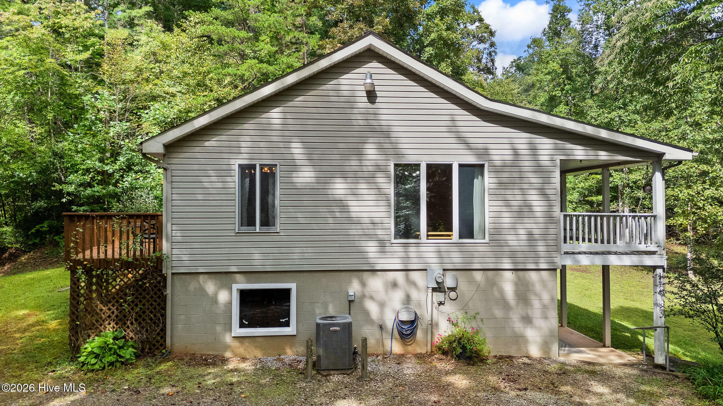 Single Family Residence at 3270 Ebenezer Road, Murphy, NC 28906, photo 4 of 103