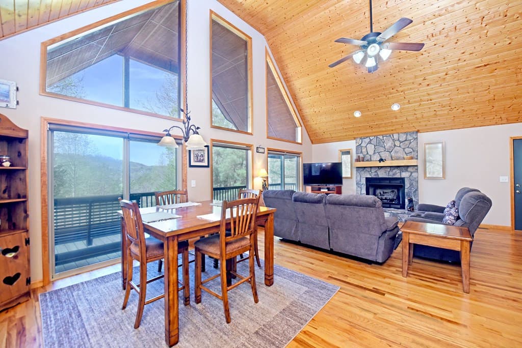 Single Family Residence at 160 Serenity Pointe Drive, Murphy, NC 28906, photo 16 of 48