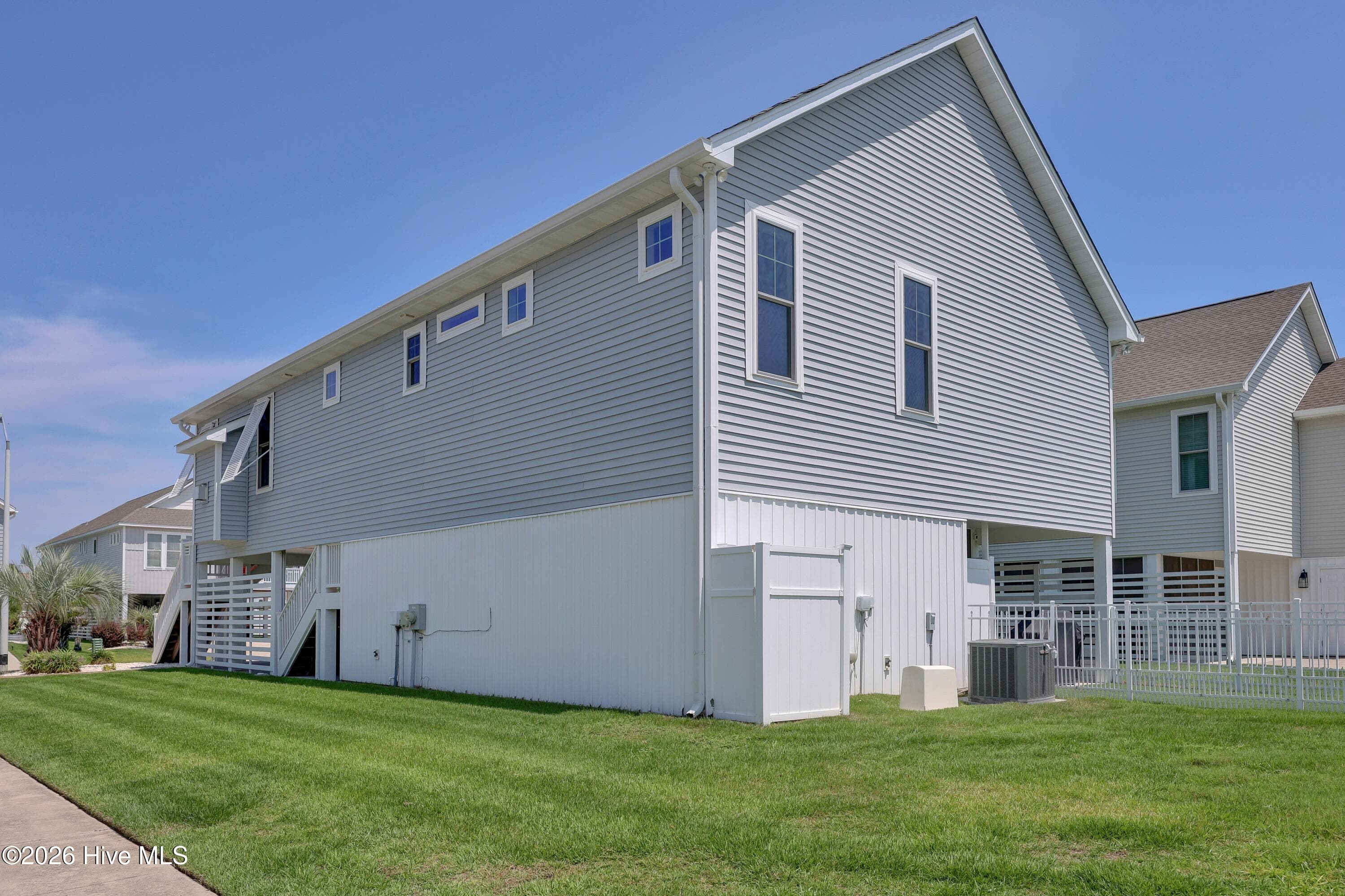 Single Family Residence at 309 Ivy Lane, Carolina Beach, NC 28428, photo 53 of 74