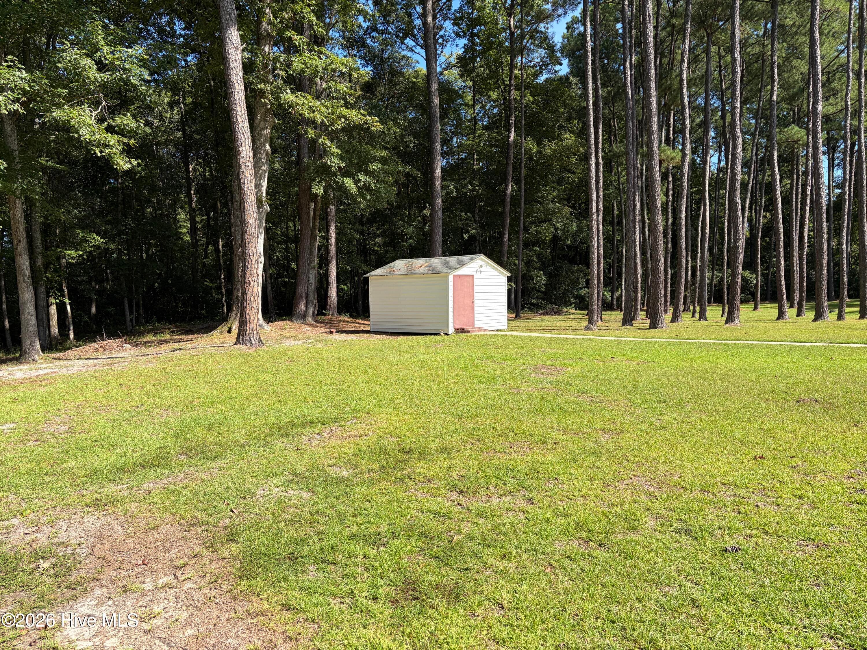Single Family Residence at 900 Perrytown Road, New Bern, NC 28562, photo 42 of 84