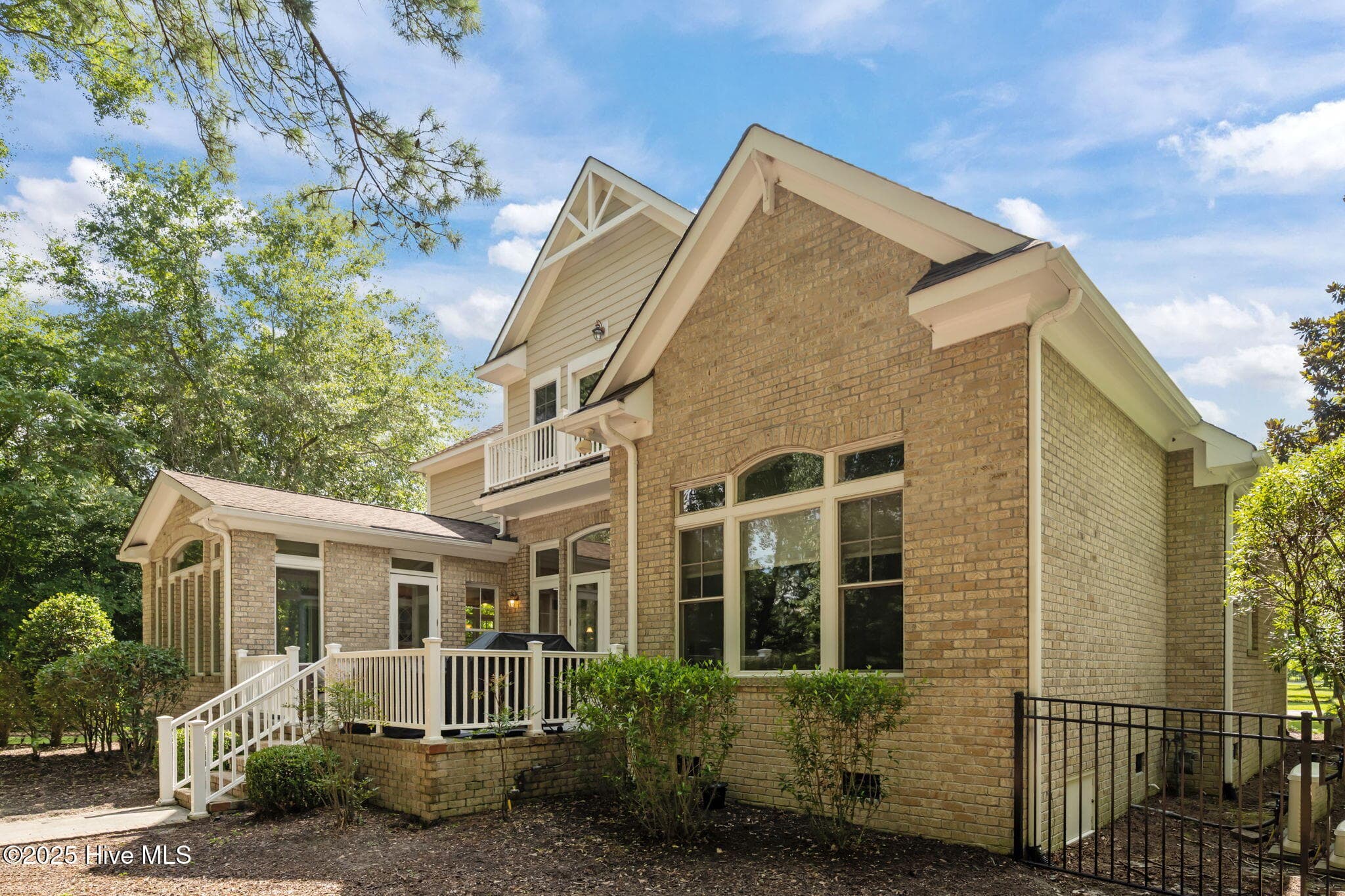 Single Family Residence at 125 Falling Water Way, Wallace, NC 28466, photo 11 of 81