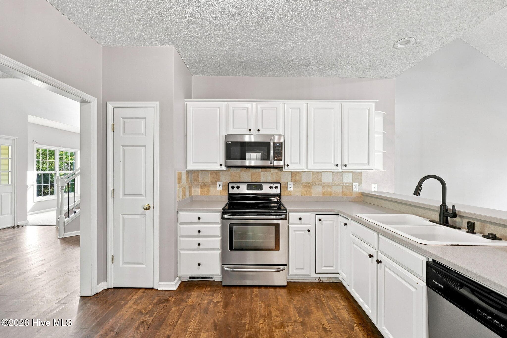 Single Family Residence at 1316 Devonshire Trail, Aberdeen, NC 28315, photo 23 of 88