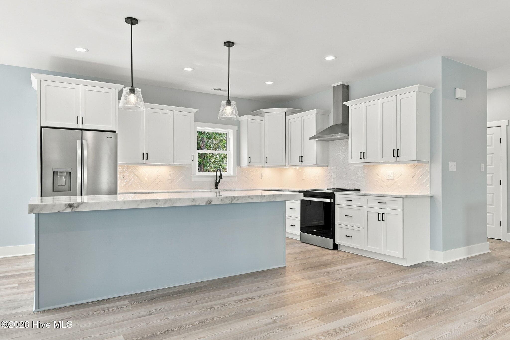 Single Family Residence at 405 Emerald Landing Drive, Emerald Isle, NC 28594, photo 20 of 105