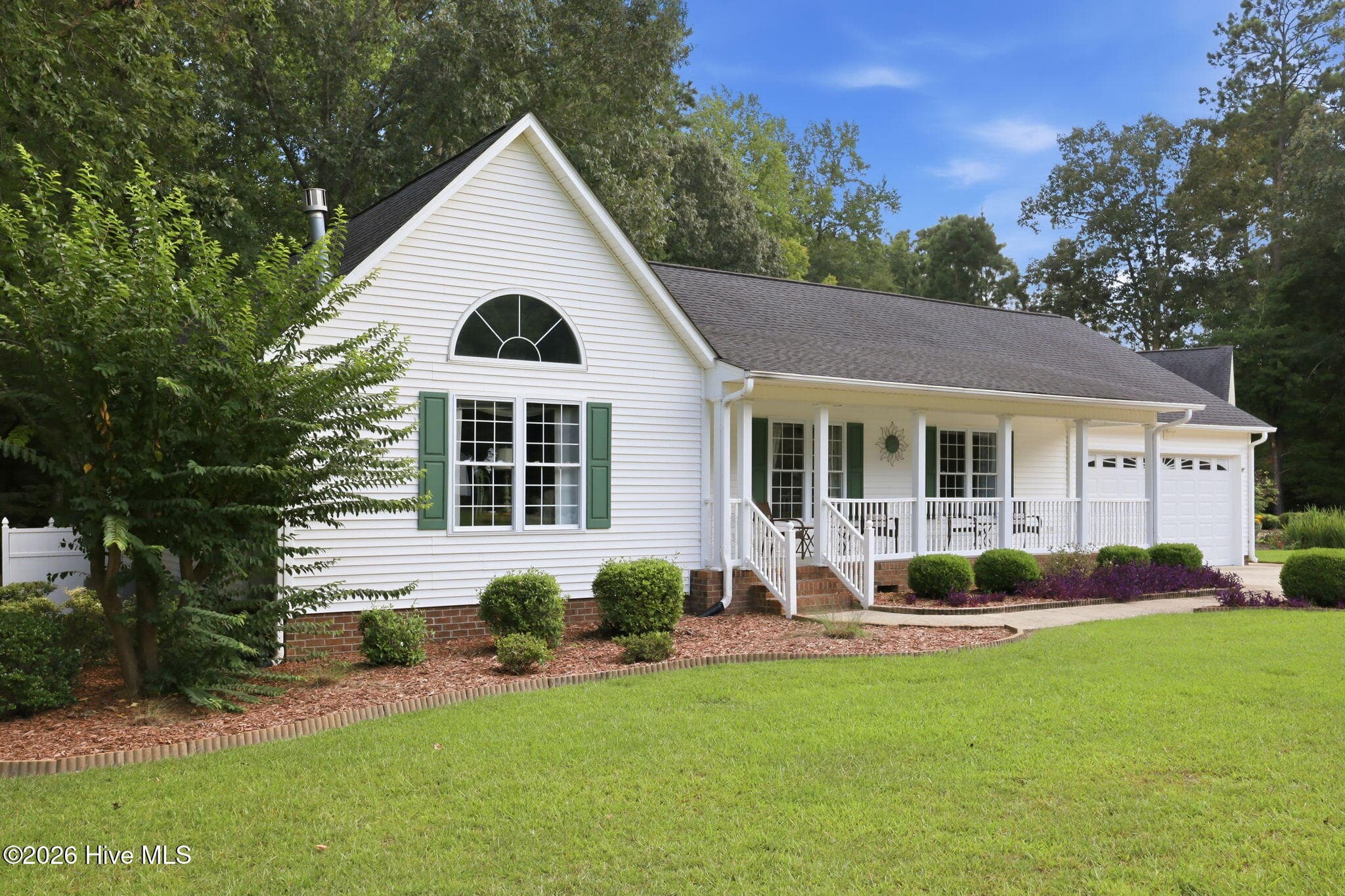 Single Family Residence at 101 Pamlico Place, Chocowinity, NC 27817, photo 2 of 57