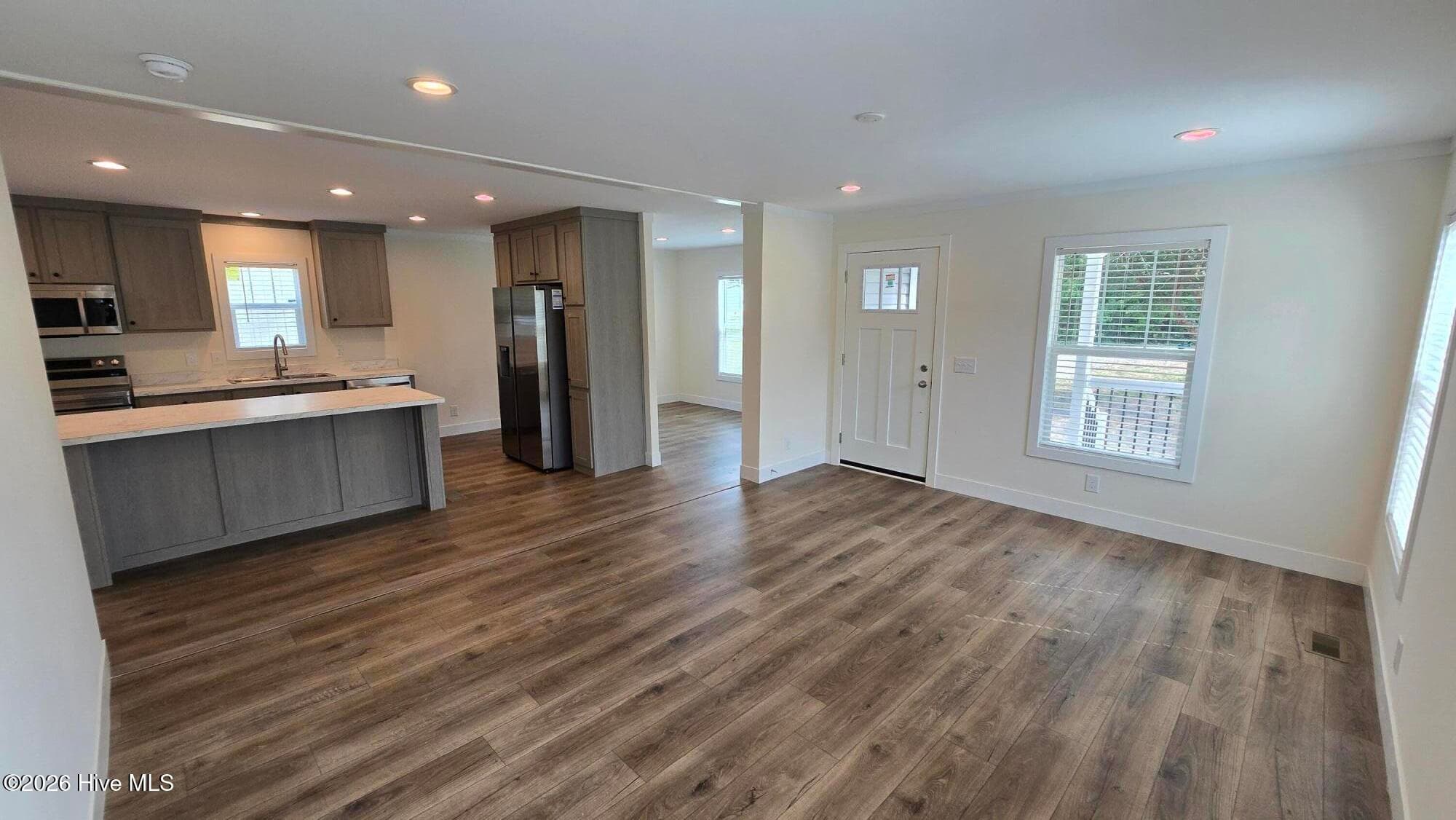 Manufactured Home at 106 Dundee Trail, Holly Ridge, NC 28445, photo 18 of 46