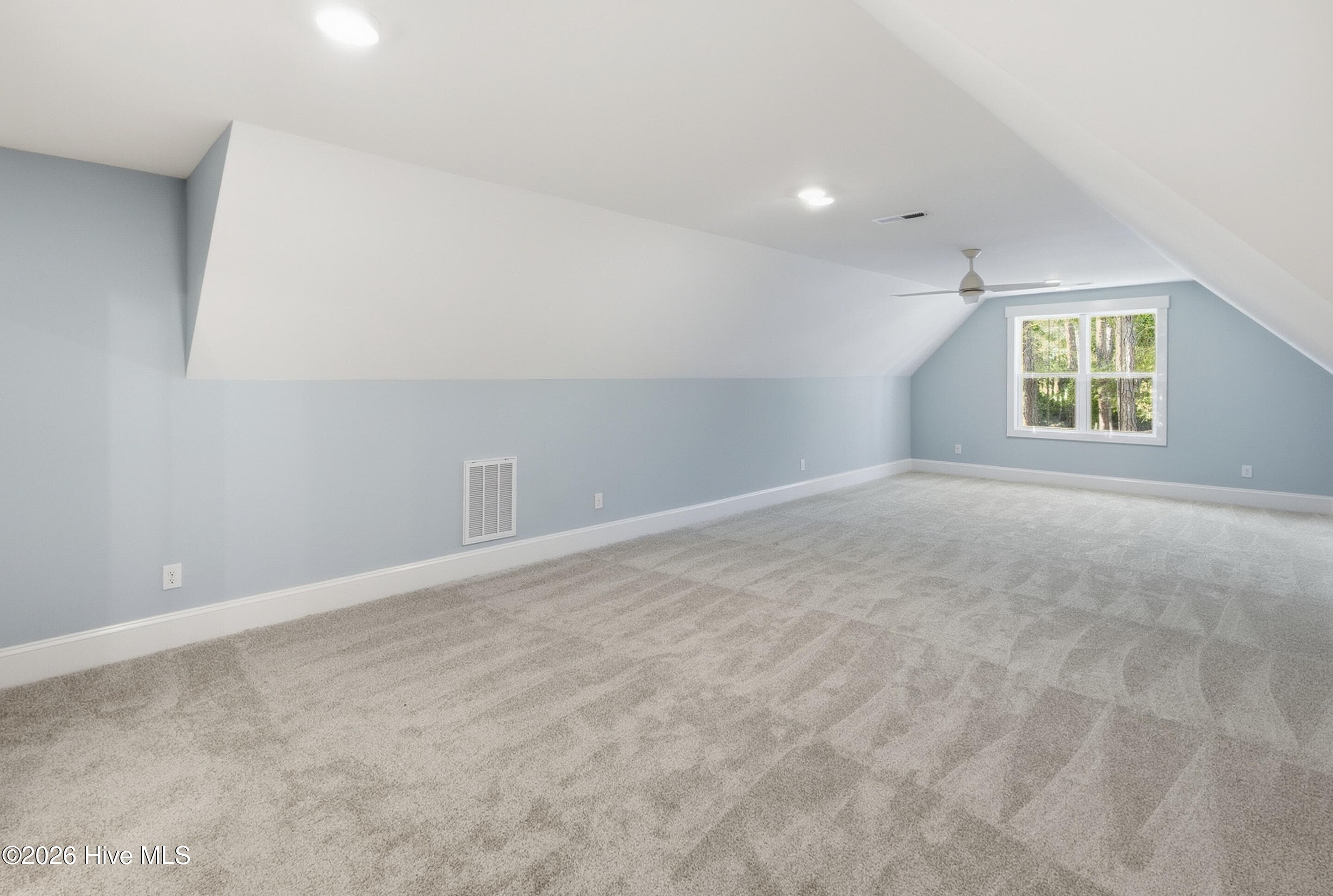 extended bonus bedroom over 3 car garage - 3392 Eagle Crest Drive SW, Supply, NC 28462