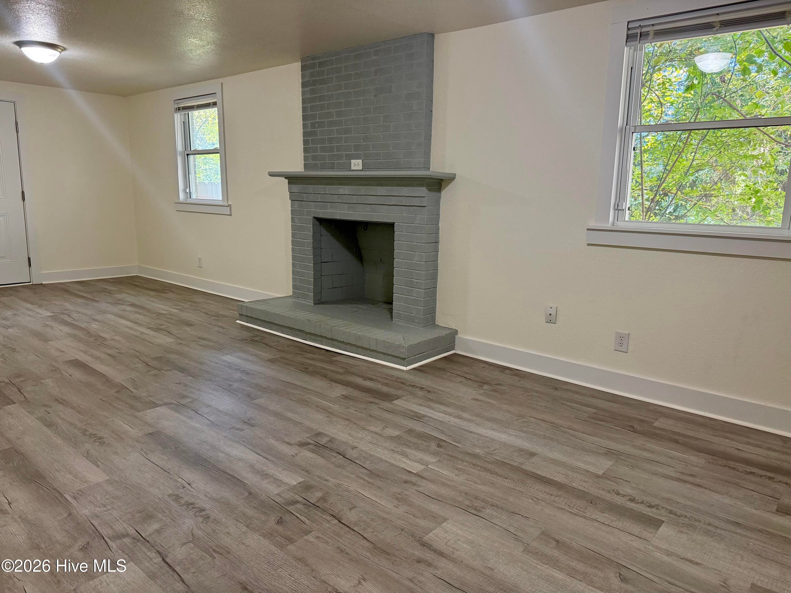 Living Room - 511 Shepard Street, Elizabeth City, NC 27909