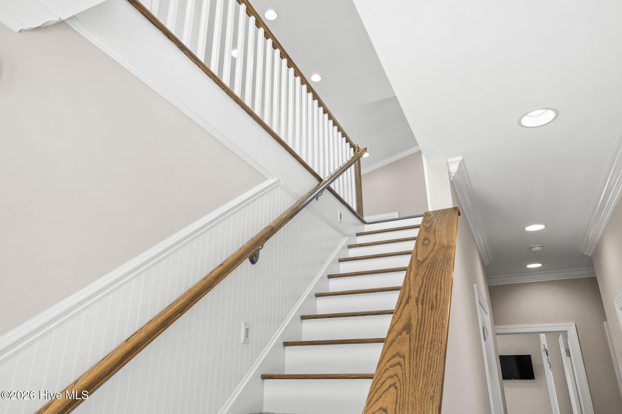 Single Family Residence at 10 Via Dolorosa Drive, Ocean Isle Beach, NC 28469, photo 12 of 71