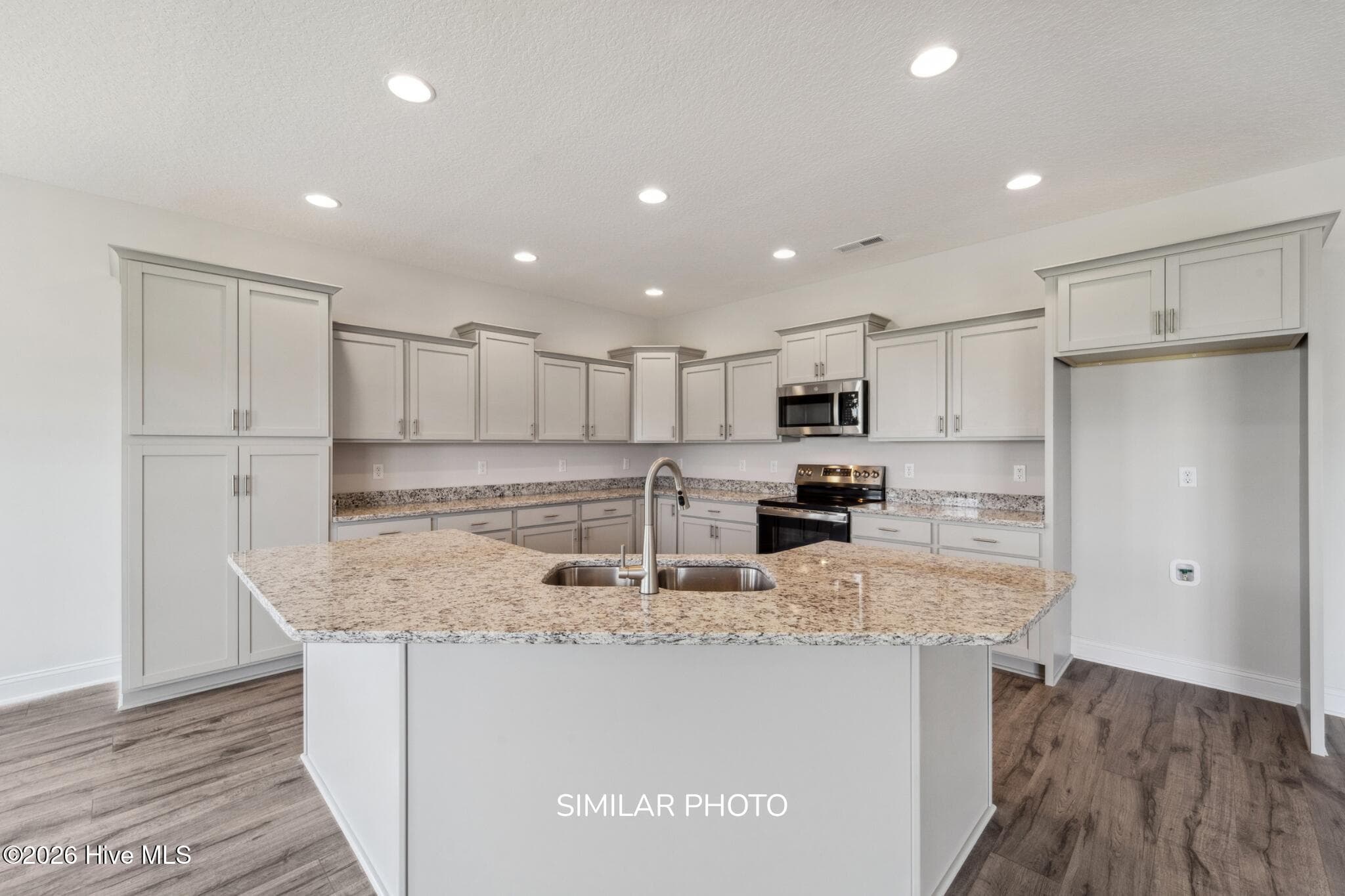Single Family Residence at 703 Atlantic Coast Lane, Jacksonville, NC 28546, photo 16 of 37