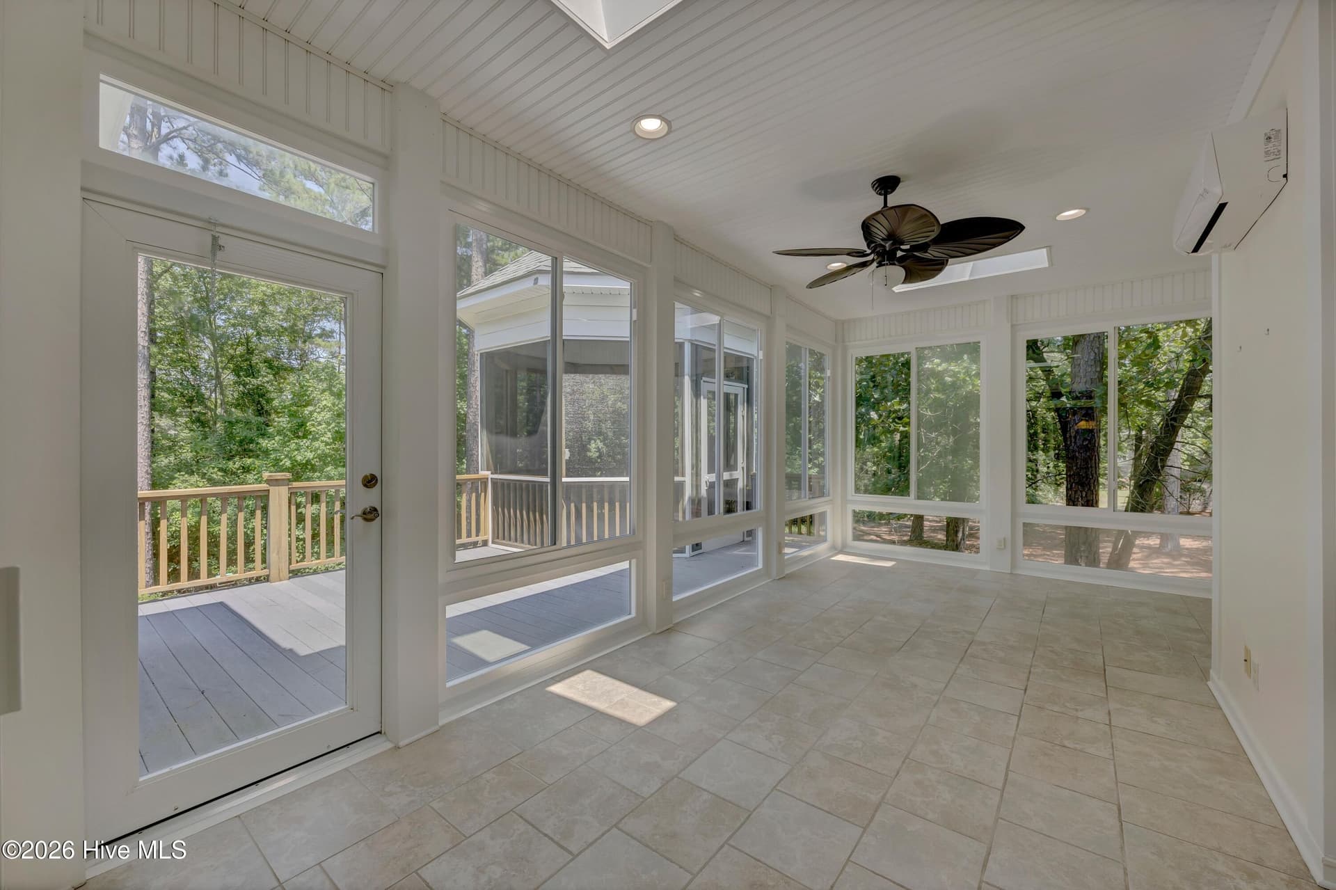 Single Family Residence at 364 Broad Leaf Lane SE, Bolivia, NC 28422, photo 13 of 95