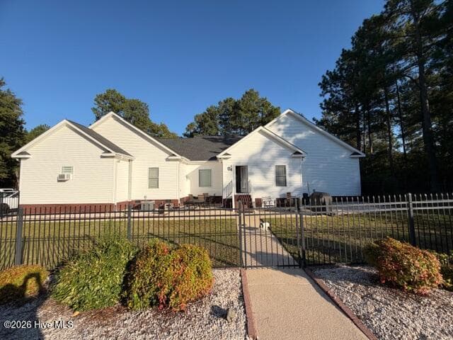 Back View - 138 Trestle Street, Hamlet, NC 28345