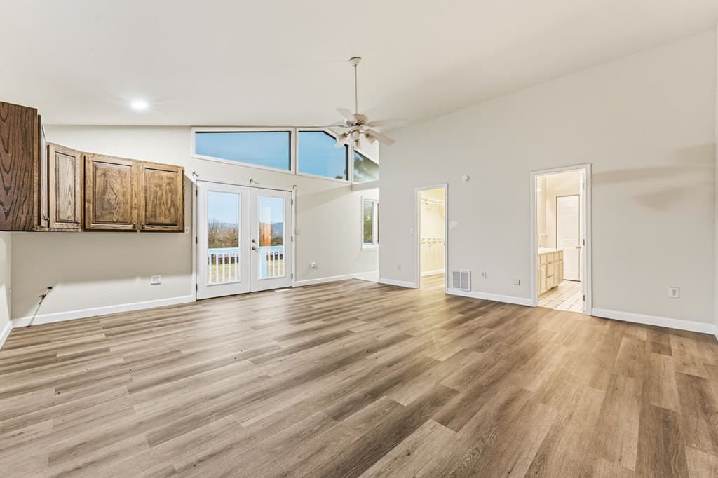 Residential at 286 Mccombs Road, Murphy, NC 28906, photo 17 of 73