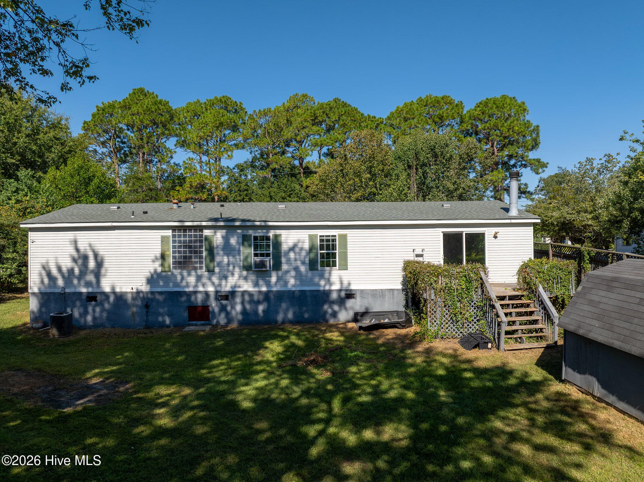 Manufactured Home at 1608 Patsy Lane, Wilmington, NC 28405, photo 8 of 51