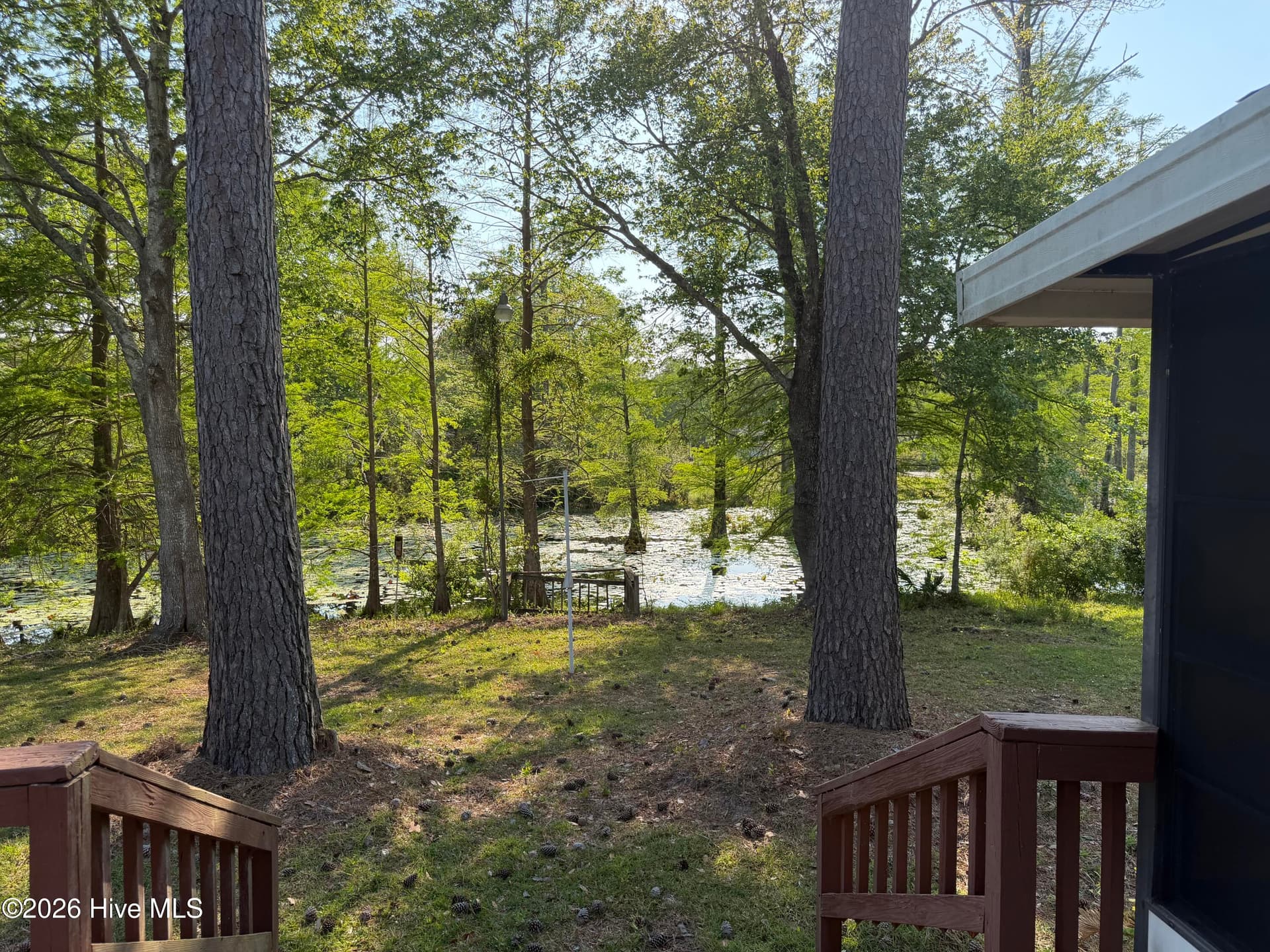 Manufactured Home at 245 Lake Drive SW, Supply, NC 28462, photo 39 of 43