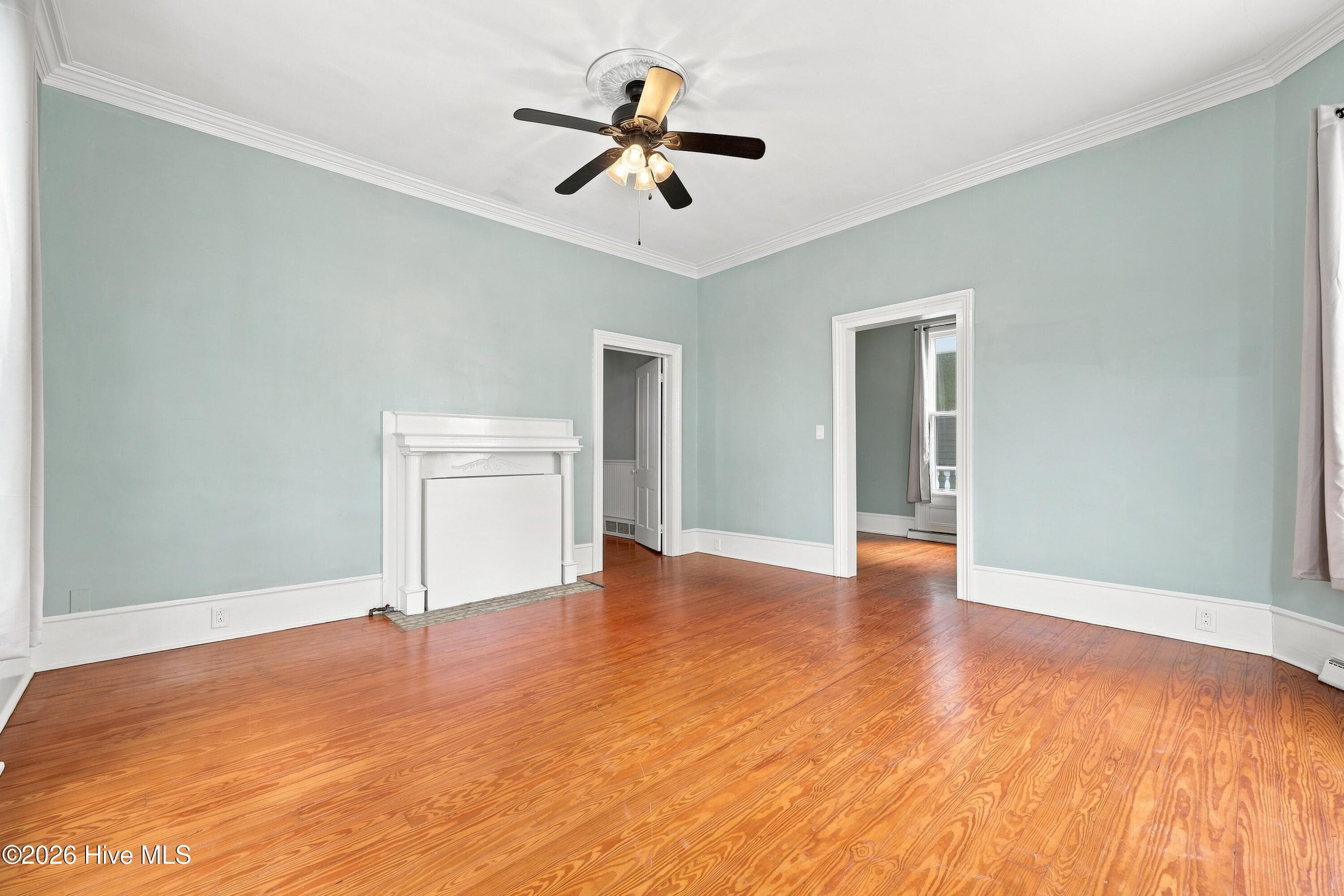 Single Family Residence at 403 N Market Street, Washington, NC 27889, photo 10 of 50