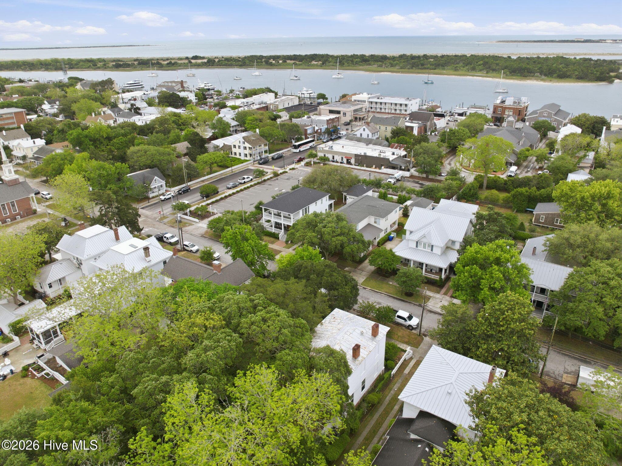 Single Family Residence at 307 Ann Street, Beaufort, NC 28516, photo 6 of 6