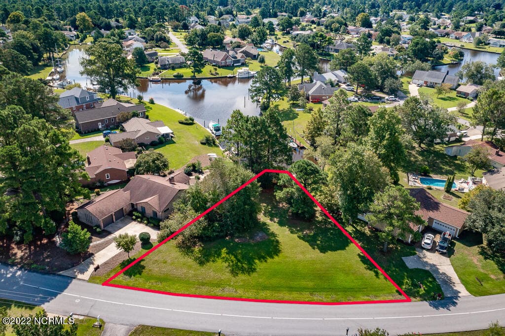 1304 Pelican Drive, New Bern, NC 28560
