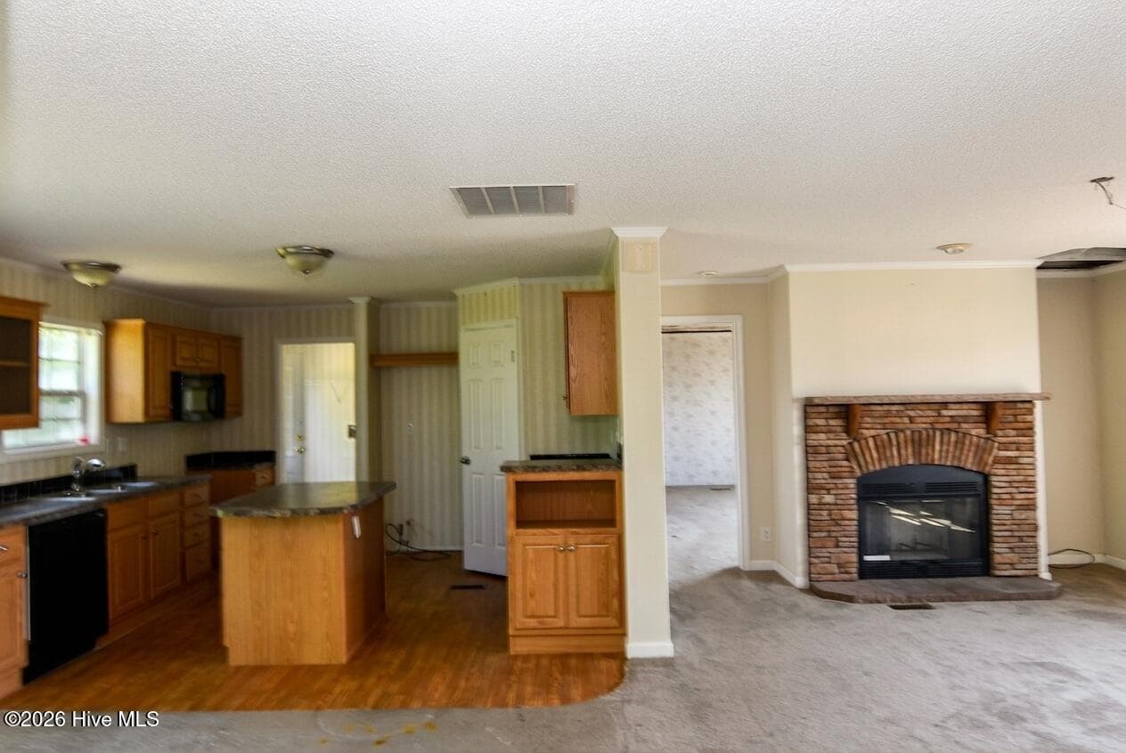 Kitchen and Living room - 21 Grape Vine Landing, Columbia, NC 27925