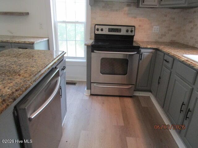 Single Family Residence at 424 Louise Street, Winfall, NC 27985, photo 7 of 39