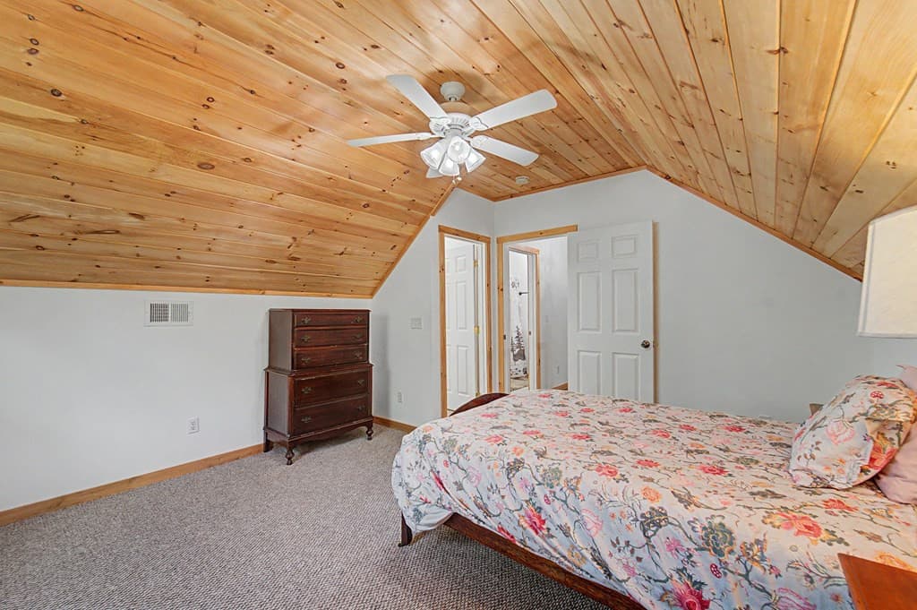 Single Family Residence at 138 Hubbell Lane, Robbinsville, NC 28771, photo 39 of 63
