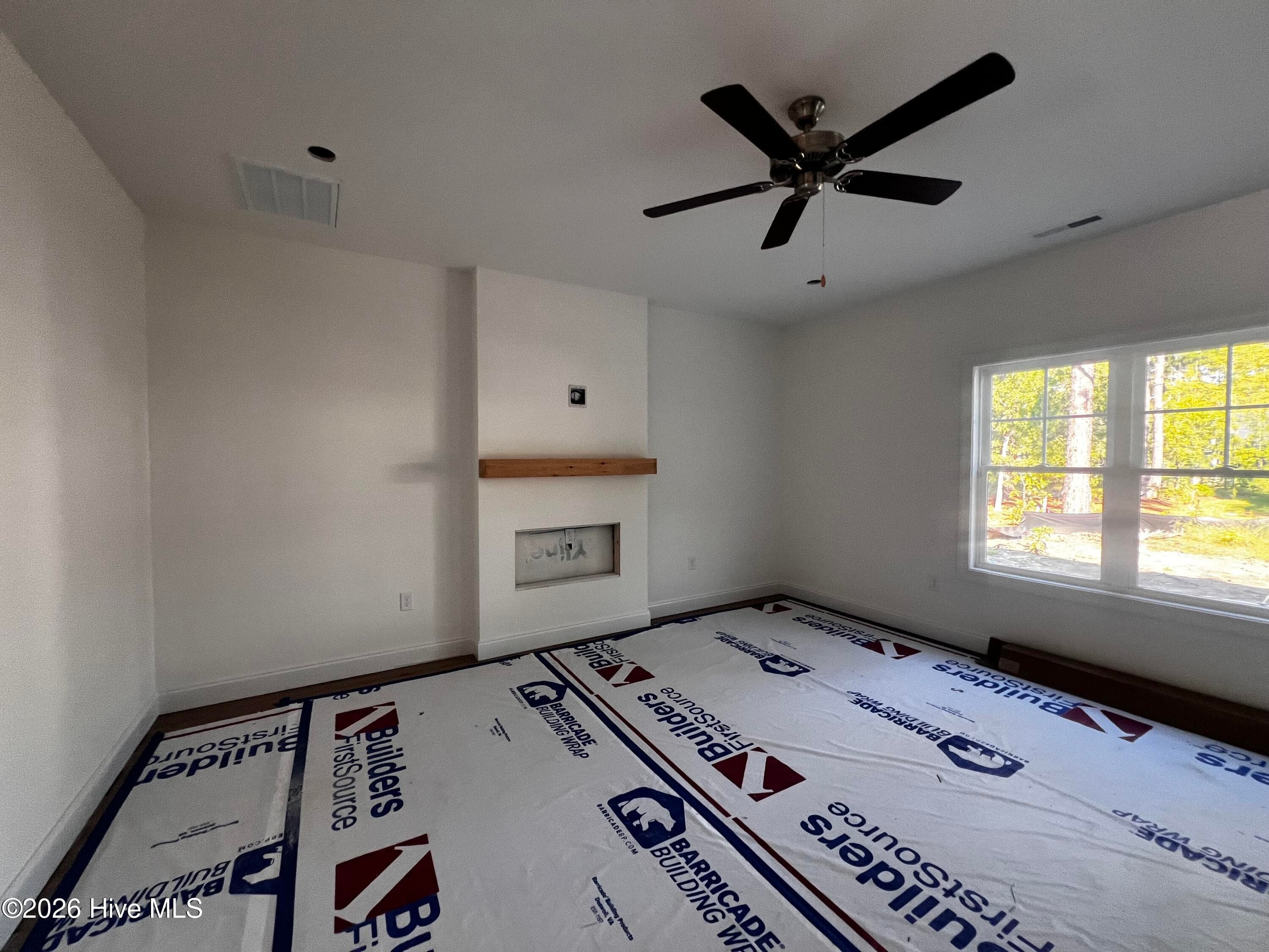 Single Family Residence at 725 Thrush Drive, Vass, NC 28394, photo 5 of 21