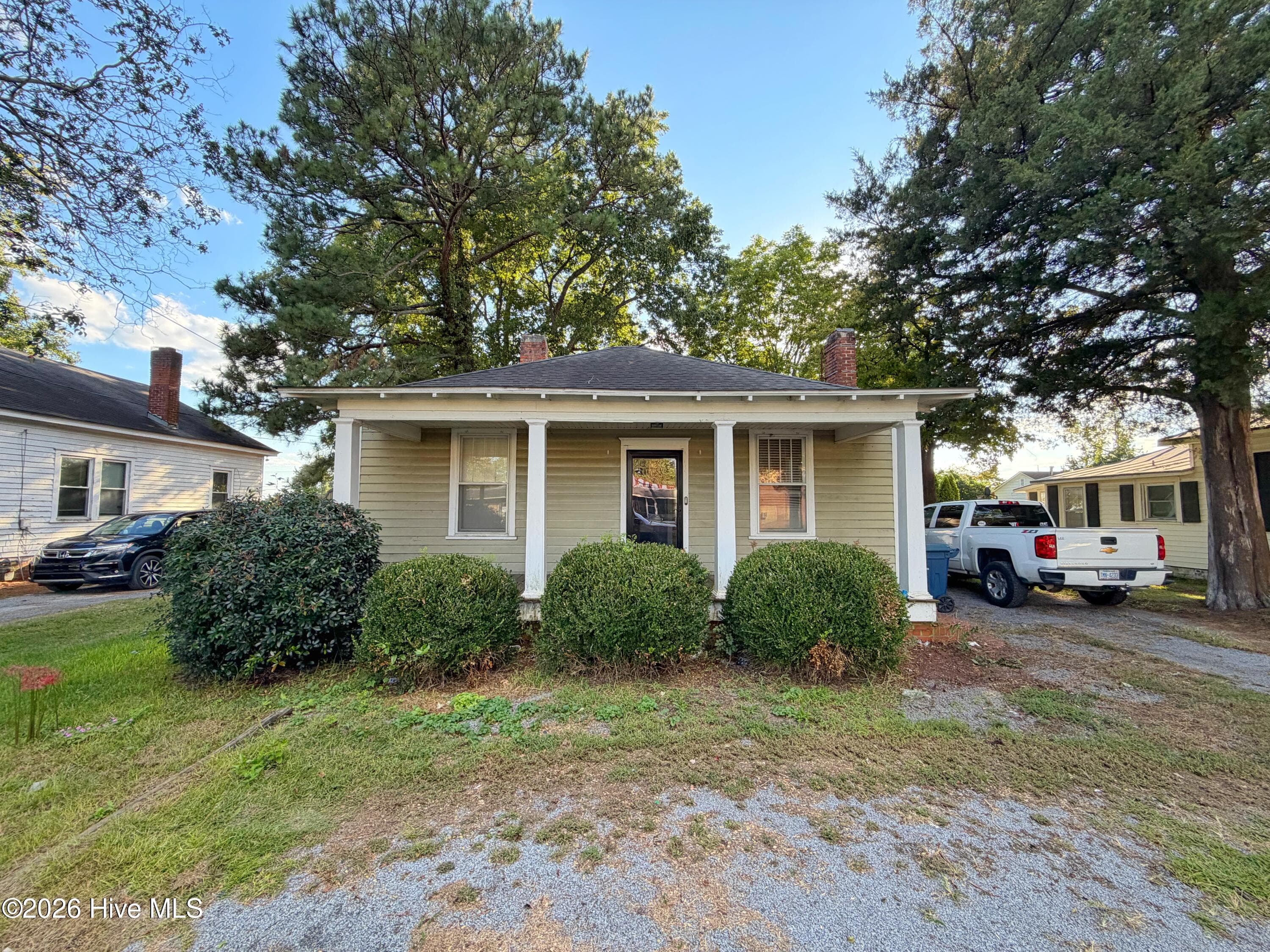 Single Family Residence at 1103 W 5th Street, Washington, NC 27889, photo 2 of 19