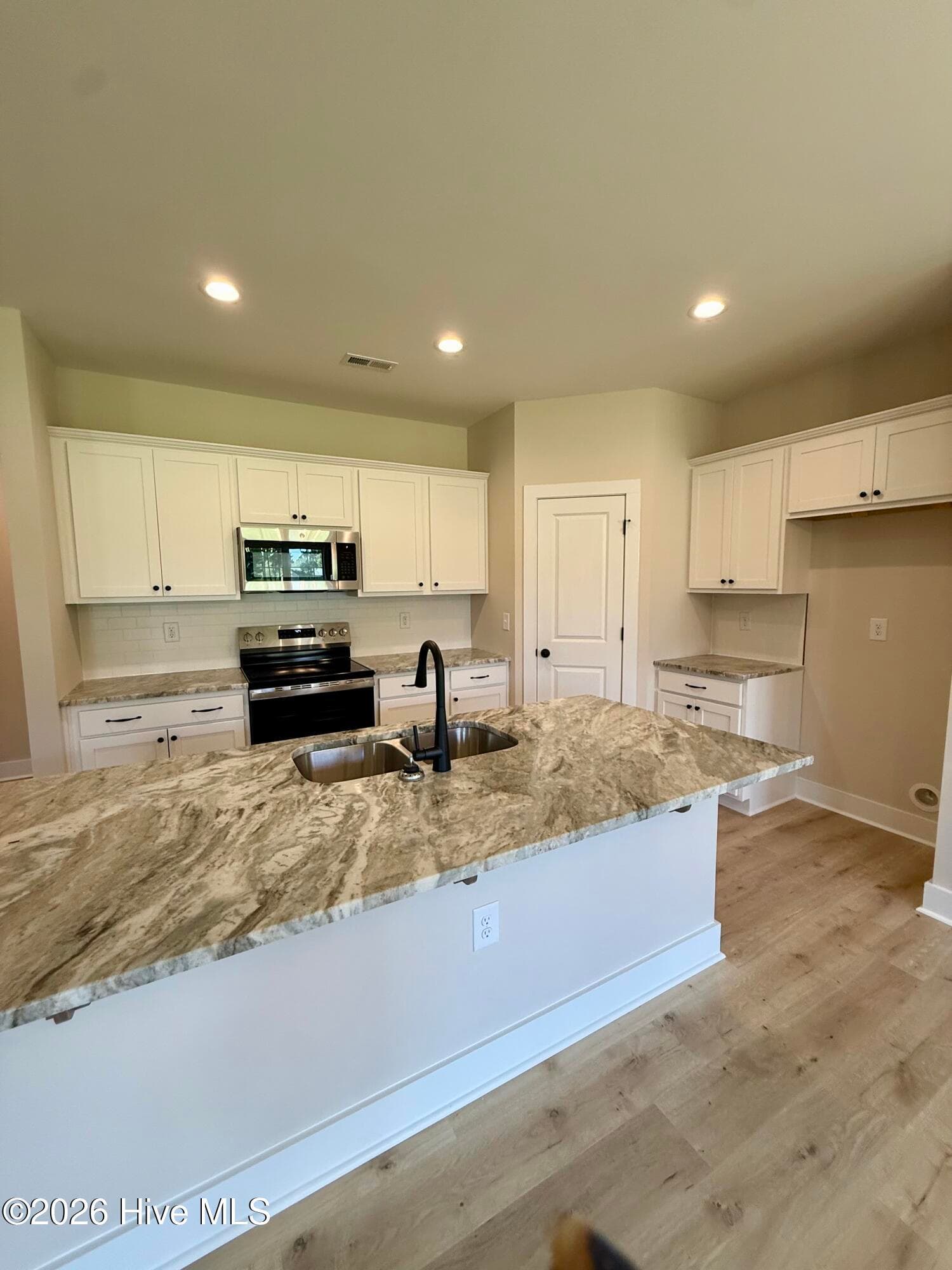 Single Family Residence at 187 Spring Meadows Drive, Aberdeen, NC 28315, photo 13 of 28