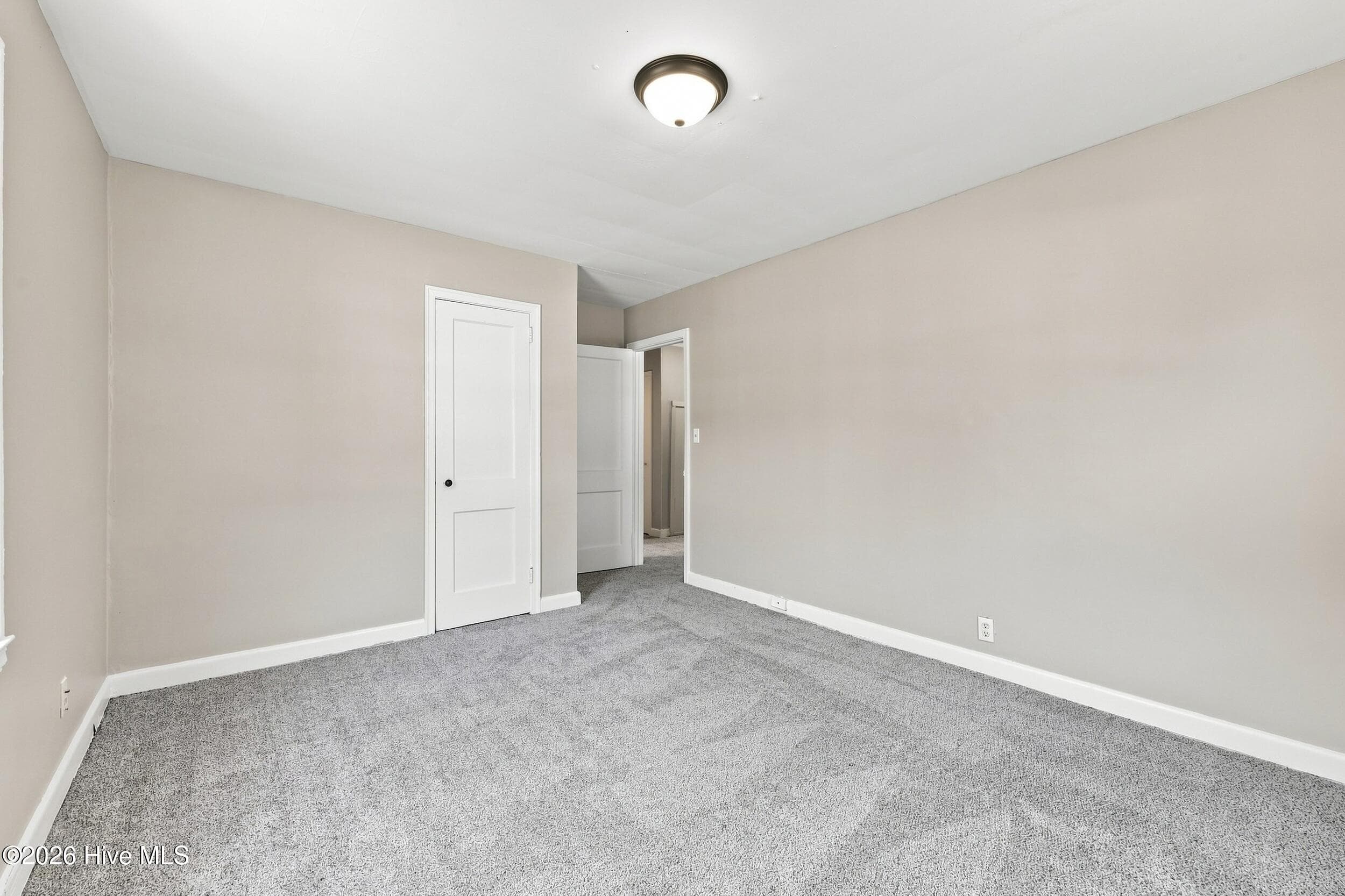 Single Family Residence at 911 Bartlett Avenue, Elizabeth City, NC 27909, photo 2 of 2