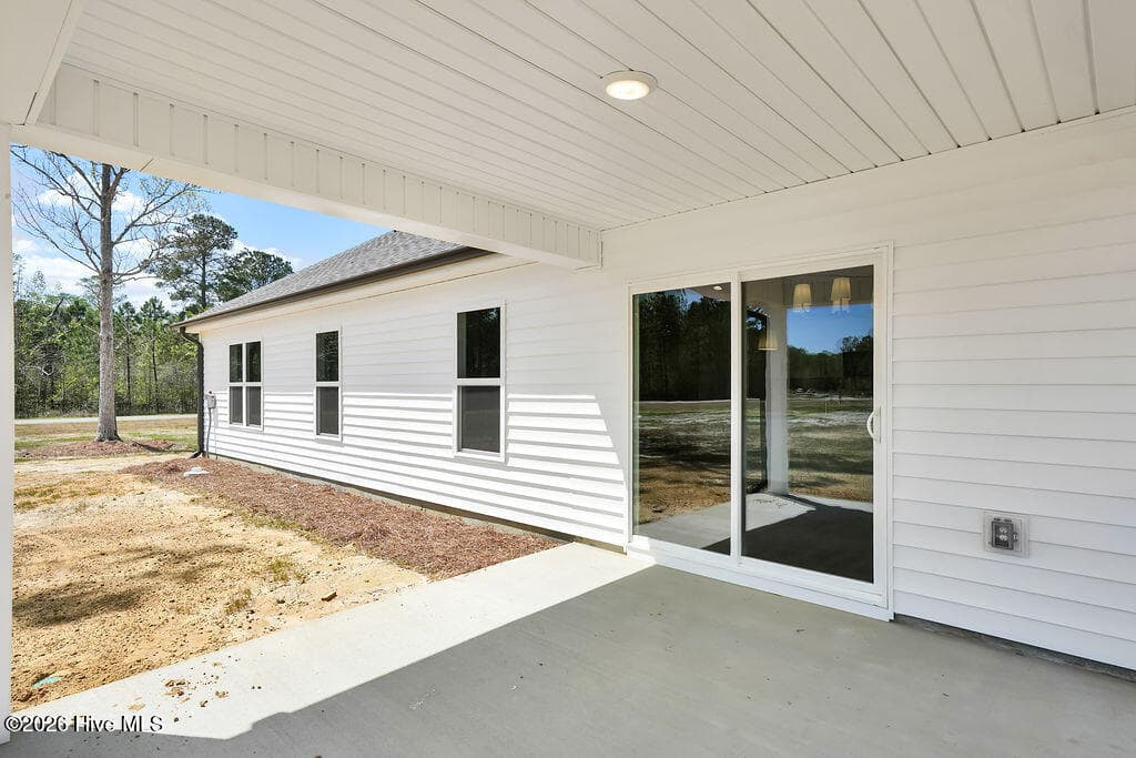 Single Family Residence at 302 Riva Ridge, Burgaw, NC 28425, photo 28 of 29