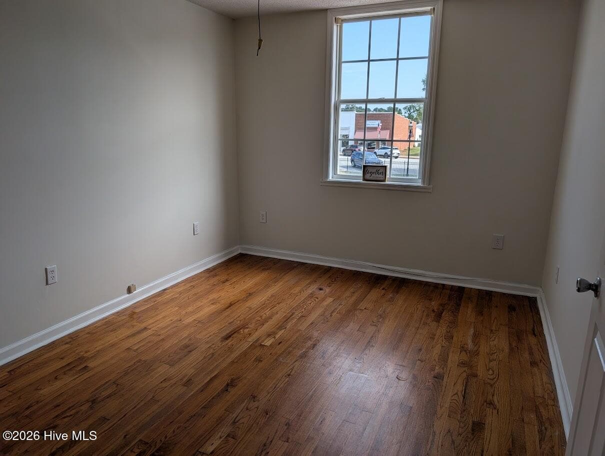 Commercial Sale at 119 N Main Street, McCormick, SC 29835, photo 15 of 22