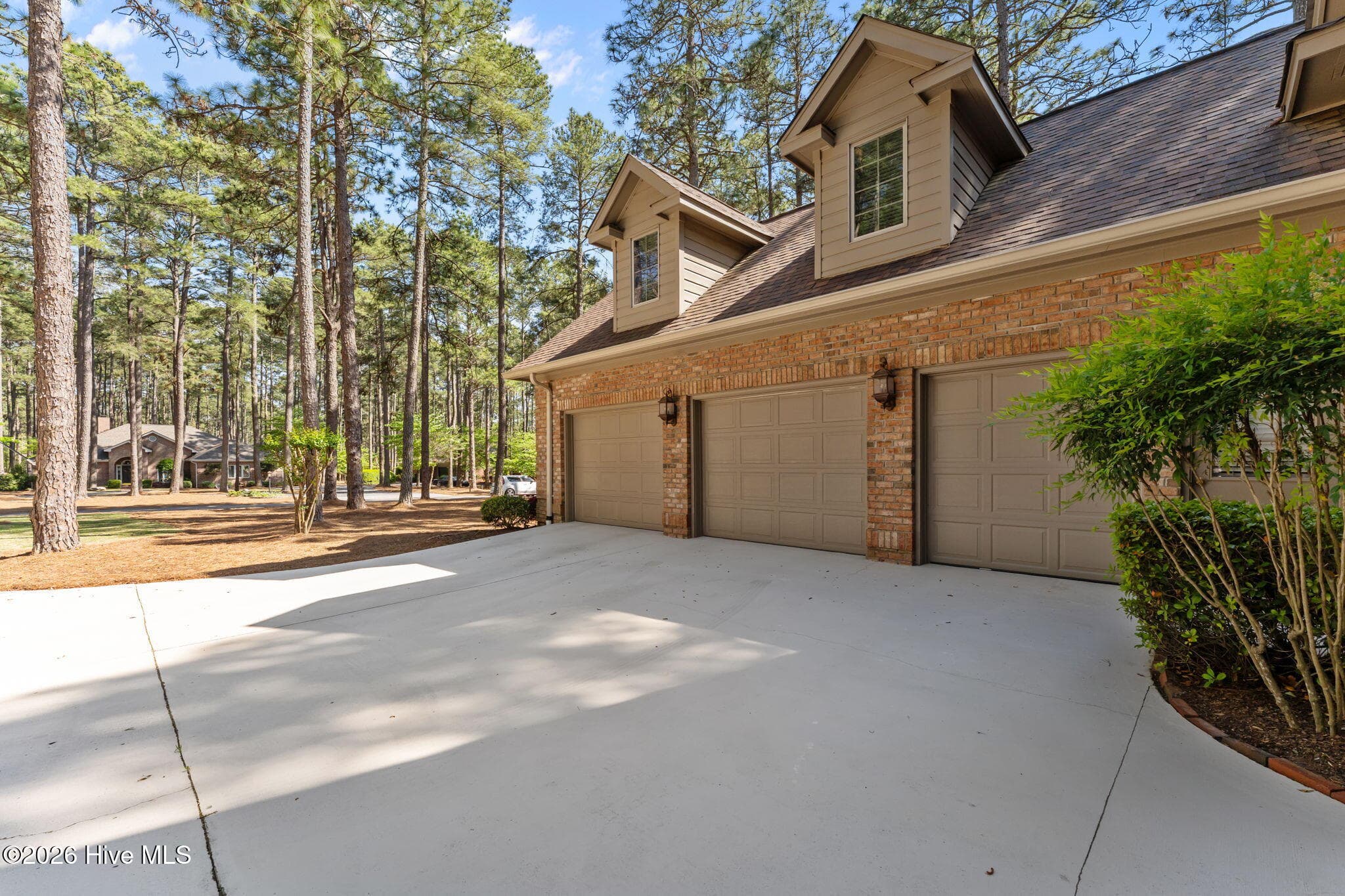 Single Family Residence at 28 Abbottsford Drive, Pinehurst, NC 28374, photo 39 of 51