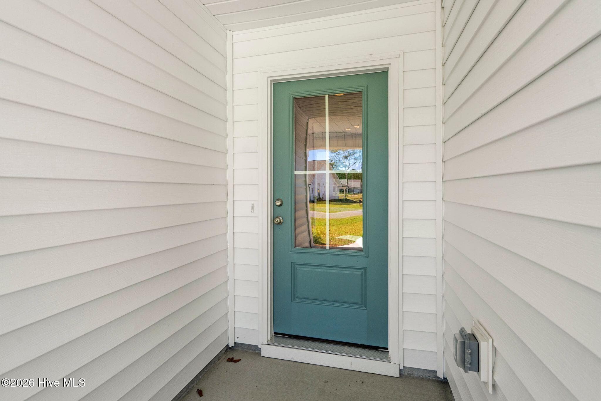 Single Family Residence at 303 Riva Ridge, Burgaw, NC 28425, photo 7 of 72