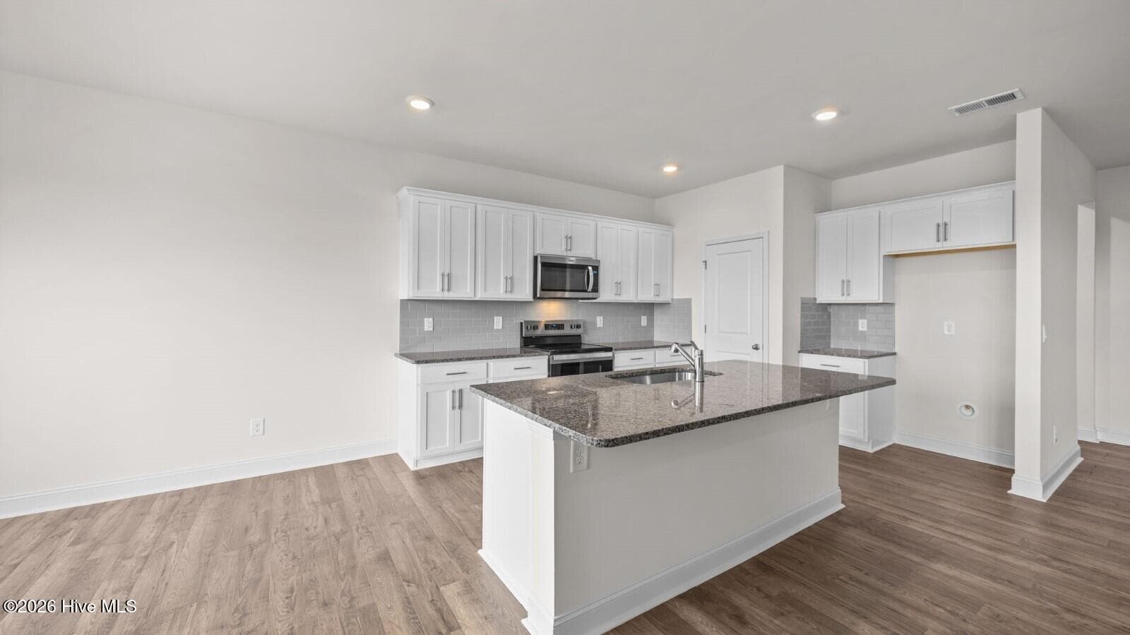 Single Family Residence at 103 Marsden Circle, La Grange, NC 28551, photo 6 of 27