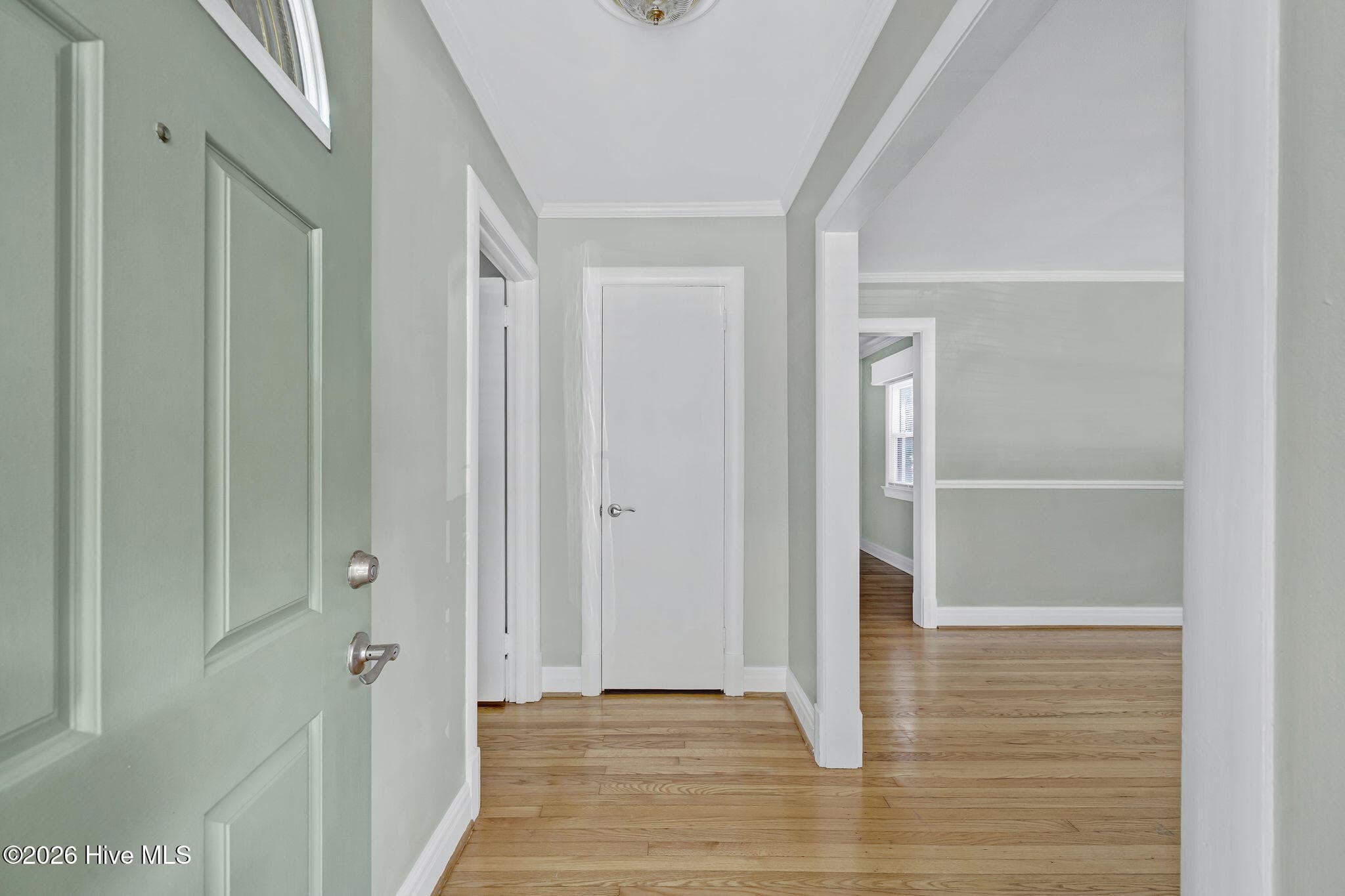 Single Family Residence at 3609 Wilshire Boulevard, Wilmington, NC 28403, photo 2 of 25