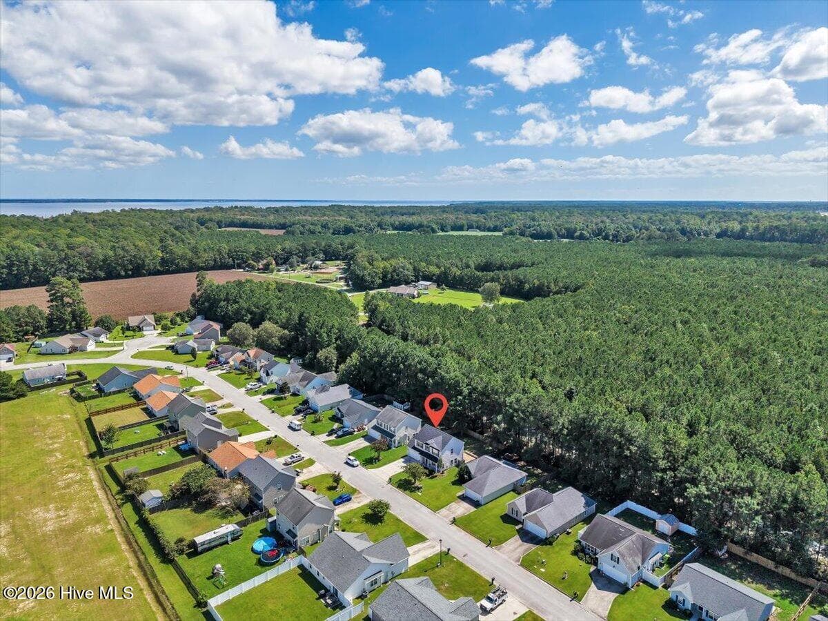 Single Family Residence at 118 Crooked Run Drive, New Bern, NC 28560, photo 21 of 49