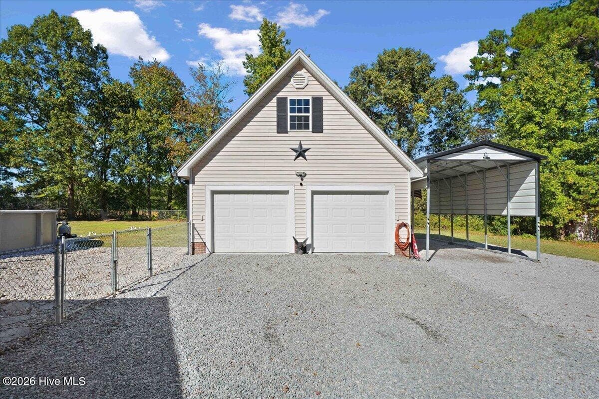 Single Family Residence at 209 Davis Farm Drive, Selma, NC 27576, photo 8 of 36