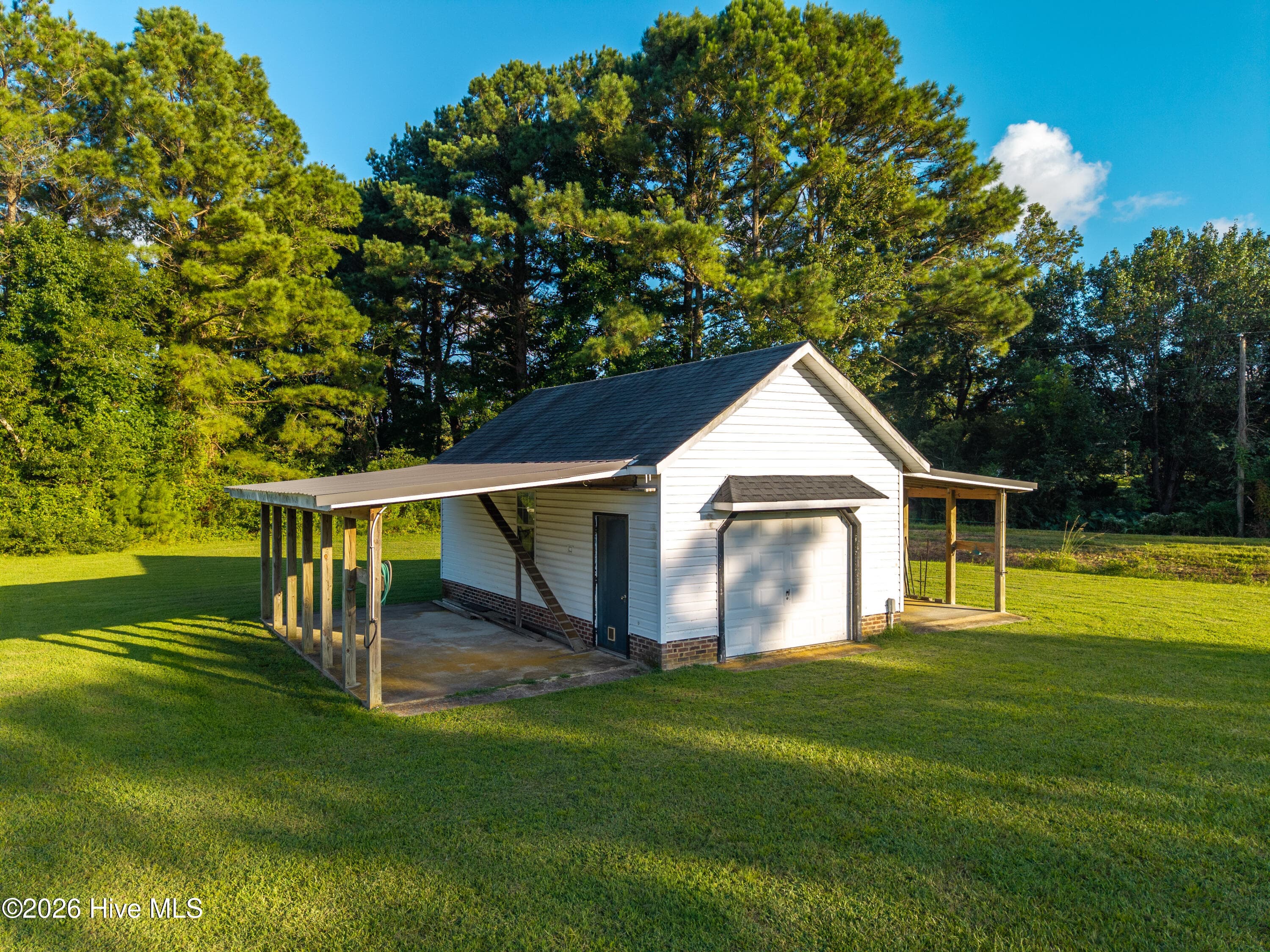 Single Family Residence at 107 Poplarwood Drive, Maple, NC 27956, photo 47 of 64