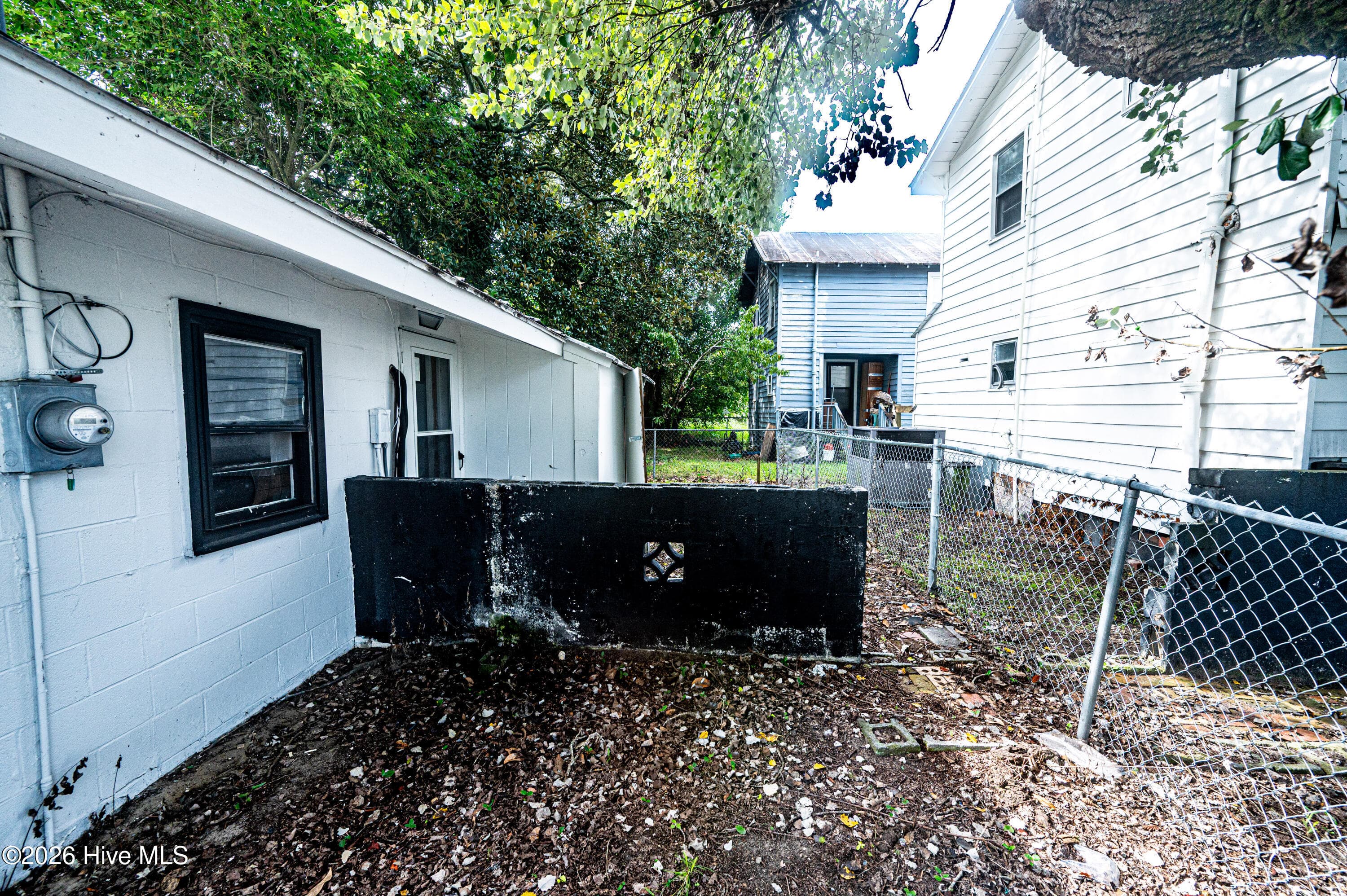 Single Family Residence at 1211 Bay Street, New Bern, NC 28560, photo 8 of 8
