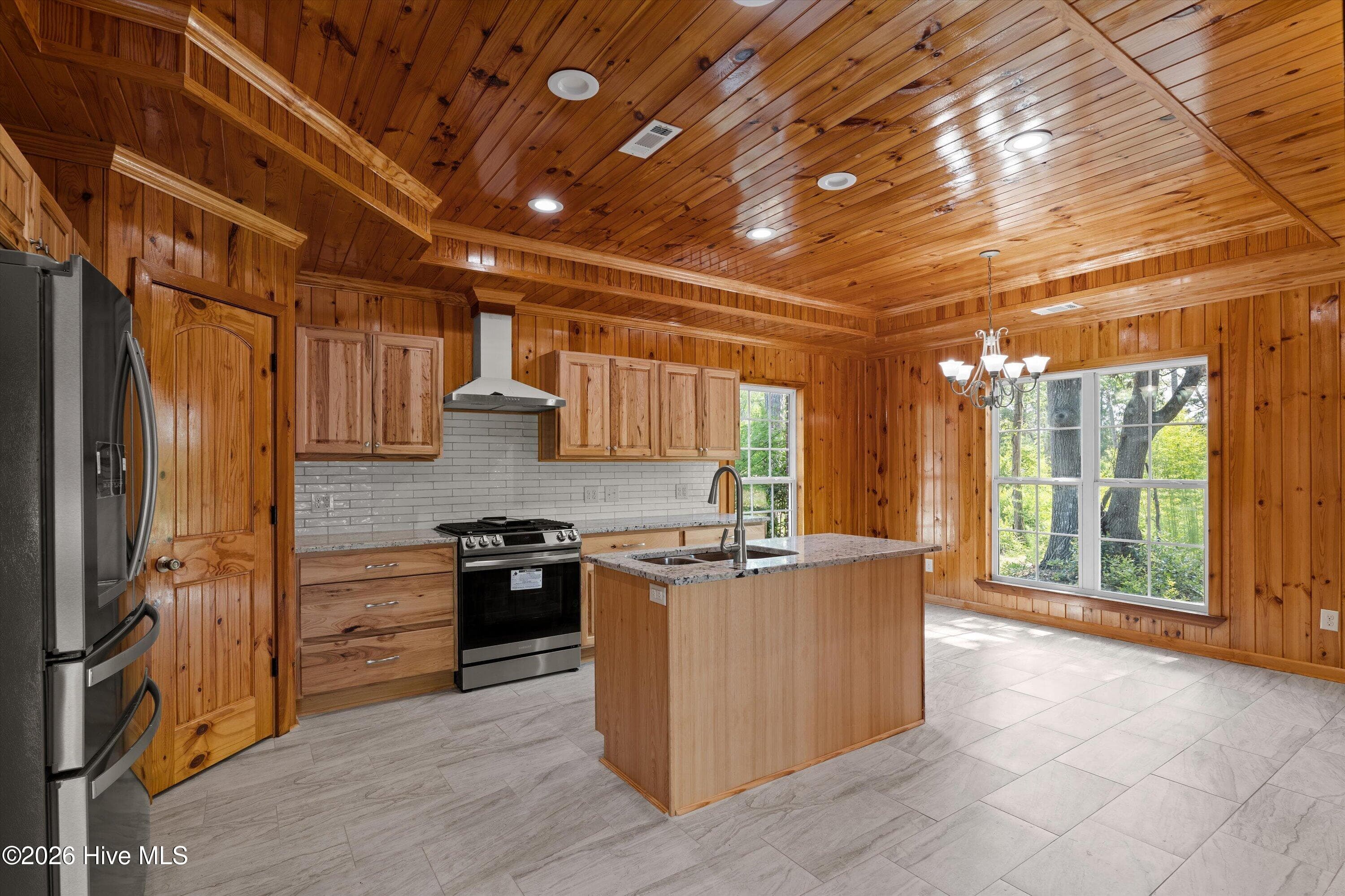 Single Family Residence at 1423 Edgefield Road, North Augusta, SC 29860, photo 10 of 51
