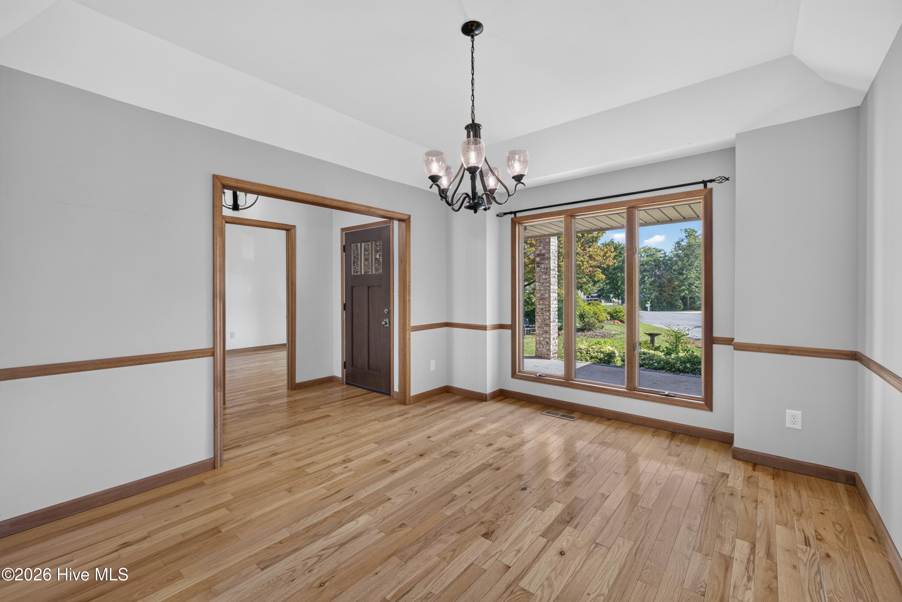 Single Family Residence at 106 Bogey Court, Hampstead, NC 28443, photo 17 of 52