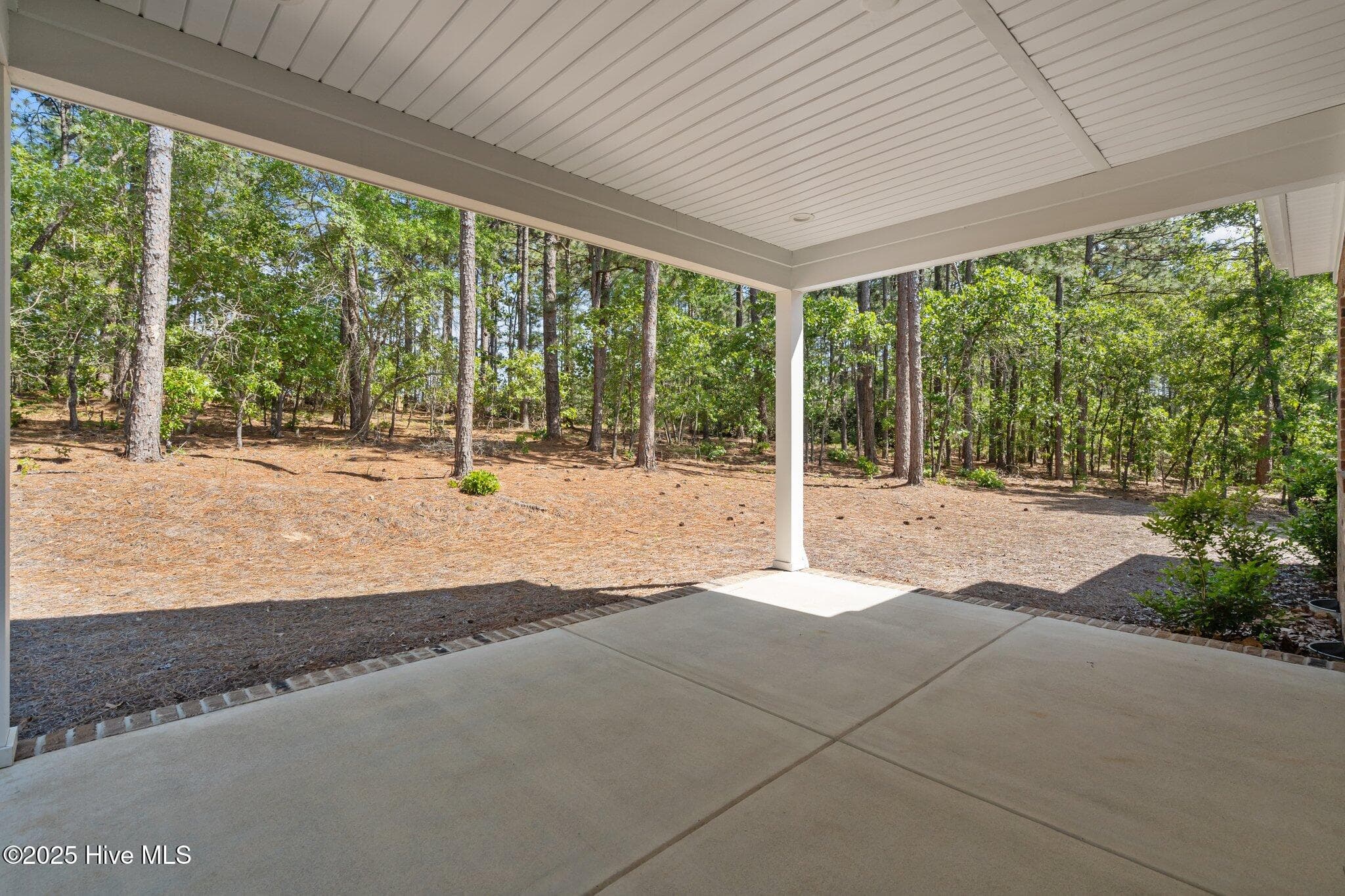 Covered patio - 225 Lakeway Drive, West End, NC 27376