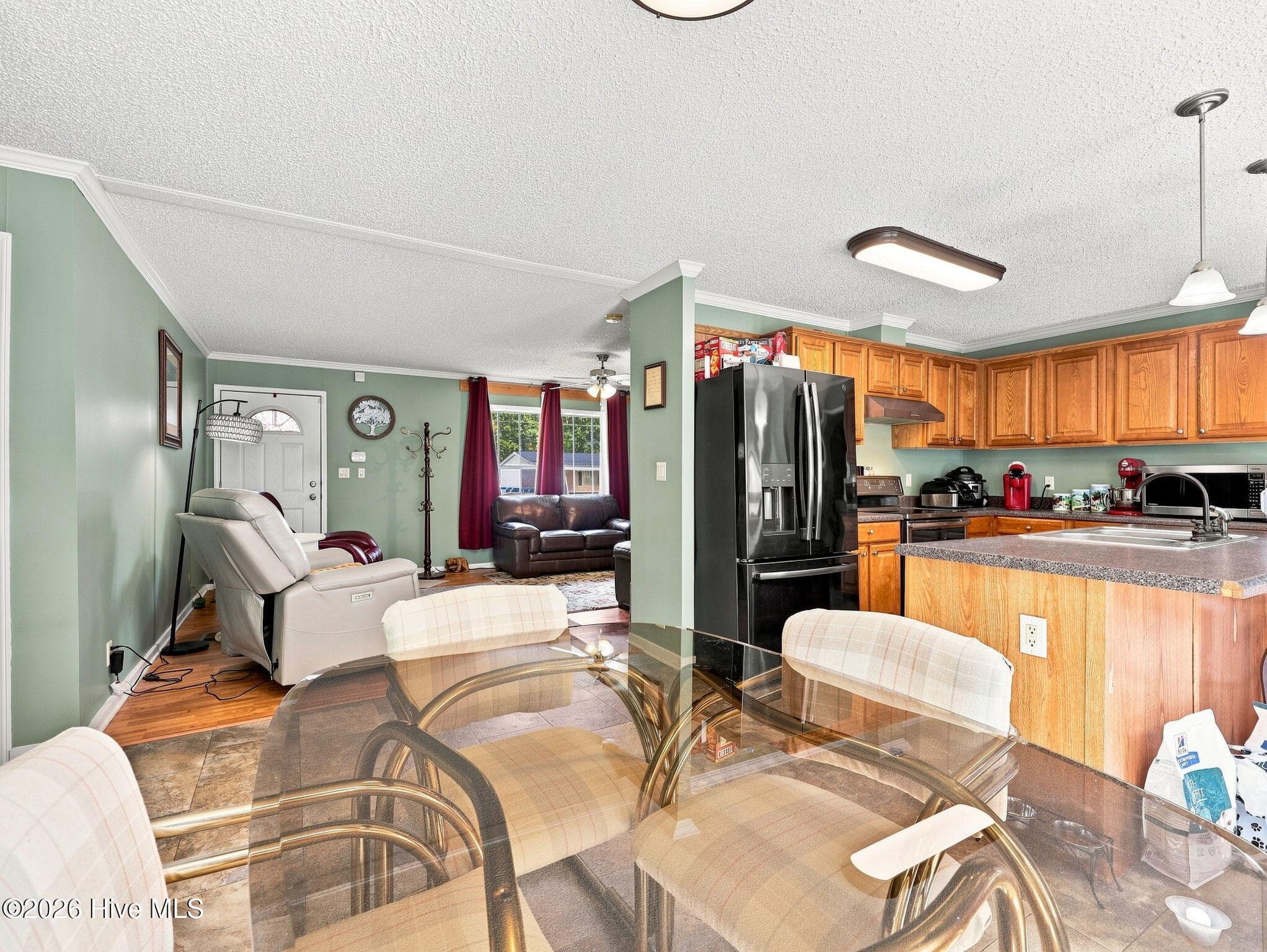 Manufactured Home at 206 Shipmans Pike, Jacksonville, NC 28546, photo 7 of 51