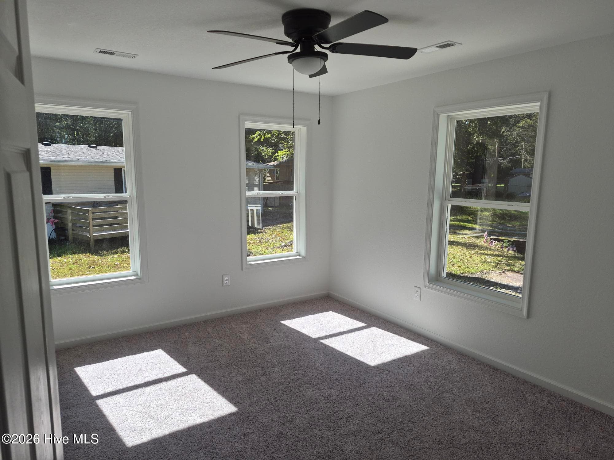 Single Family Residence at 107 Poplar Circle, Moyock, NC 27958, photo 5 of 10