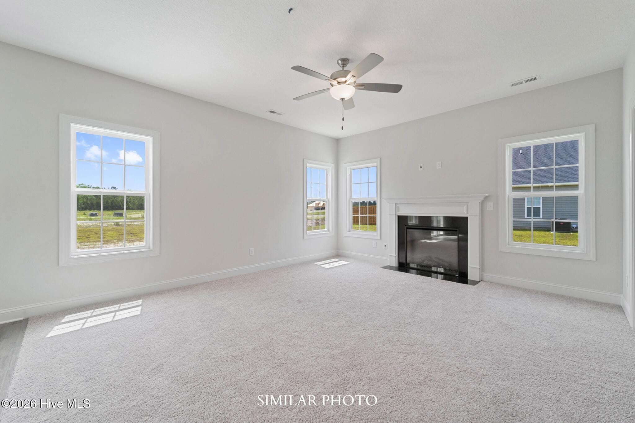 Single Family Residence at 725 Regiment Road, Jacksonville, NC 28546, photo 9 of 41