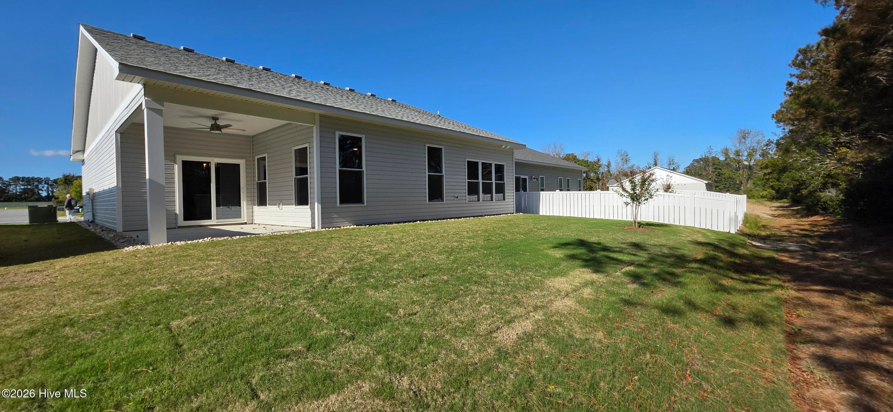 Single Family Residence at 106 Admirals View Drive, Grandy, NC 27939, photo 3 of 54