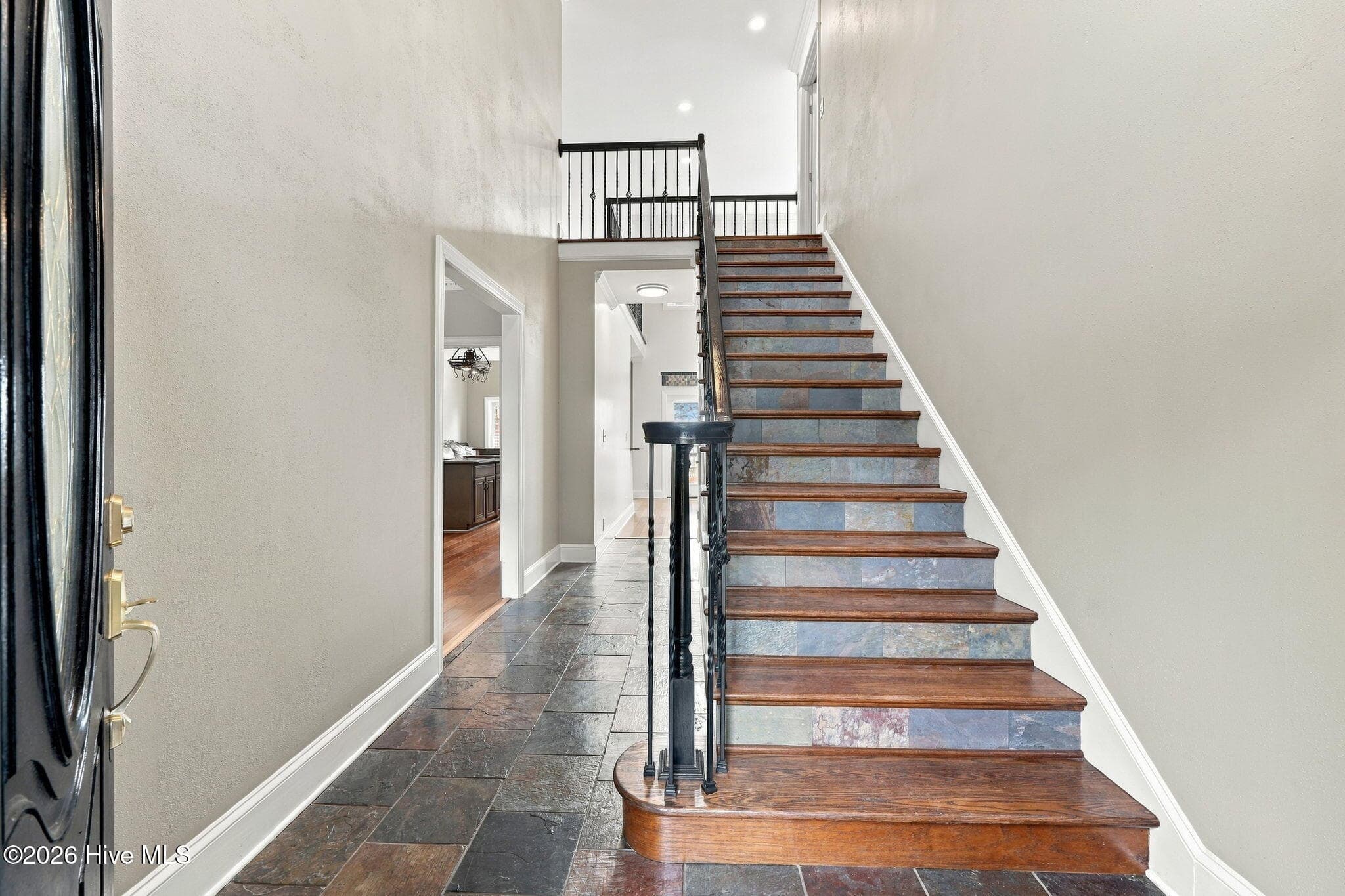 Entryway - 516 Long Point Road, Chocowinity, NC 27817